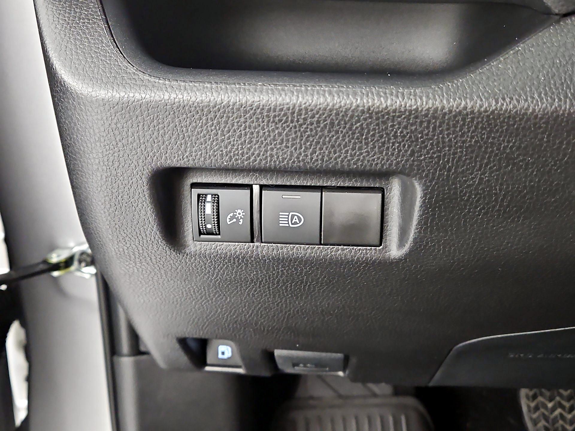 Thumbnail: 2025 Toyota RAV4 - 13