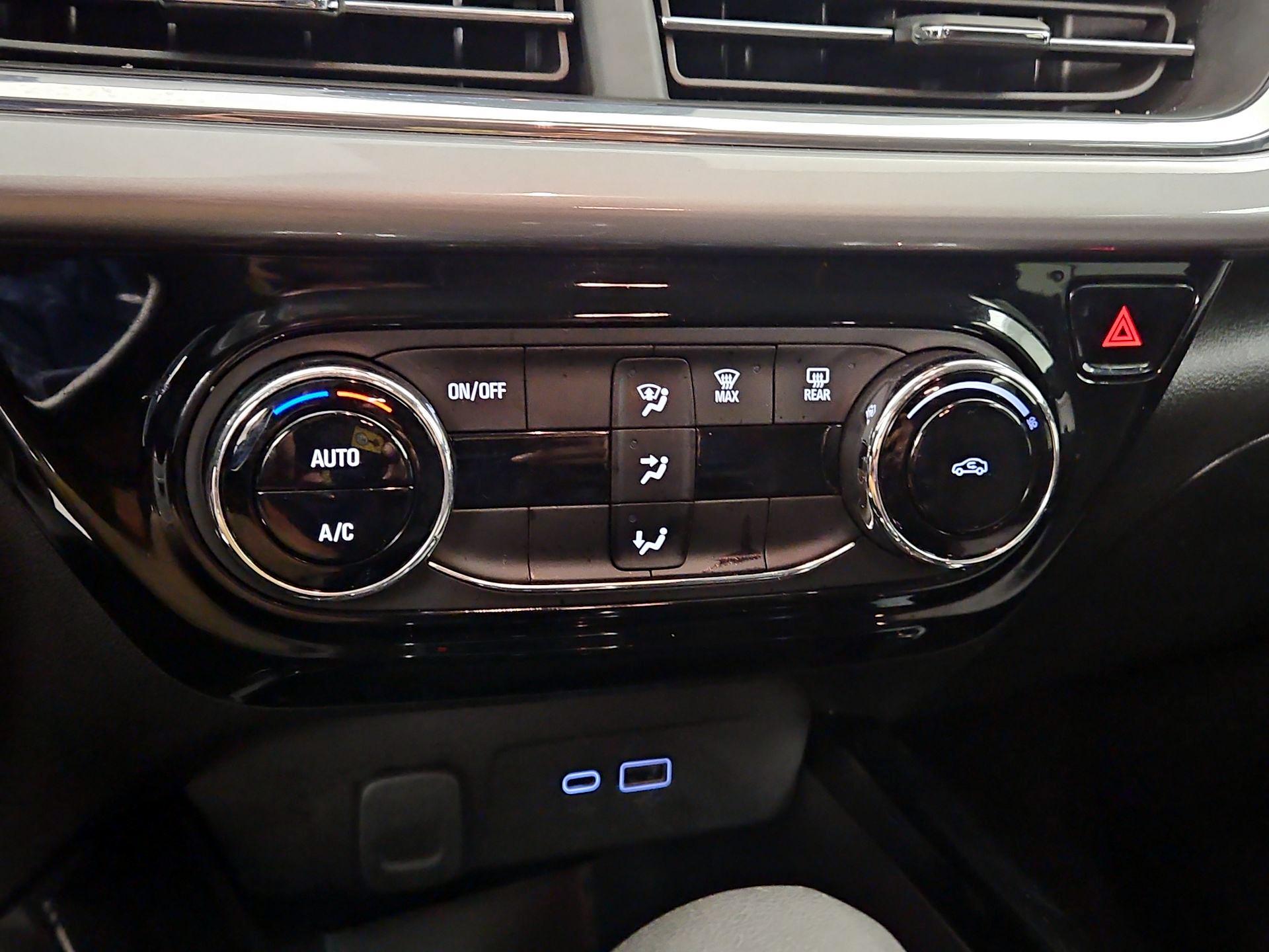 Thumbnail: 2024 Chevrolet Trax - 16