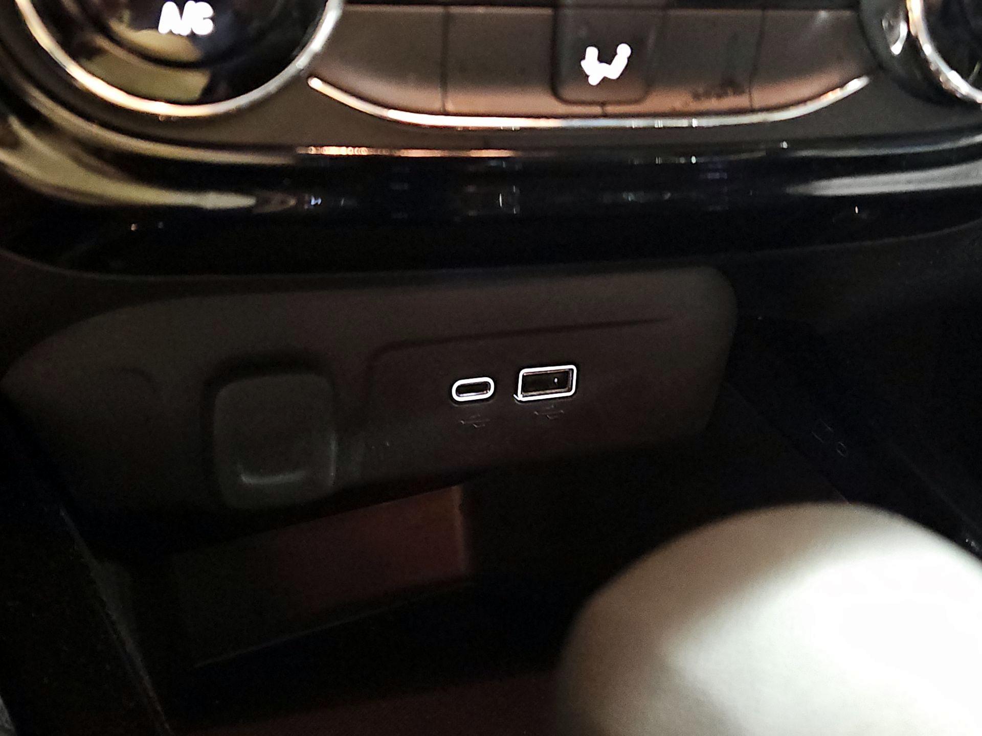 Thumbnail: 2024 Chevrolet Trax - 18