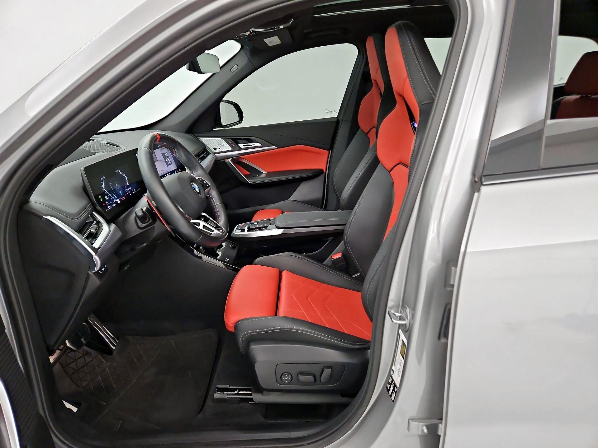 Thumbnail: 2025 BMW X1 - 11