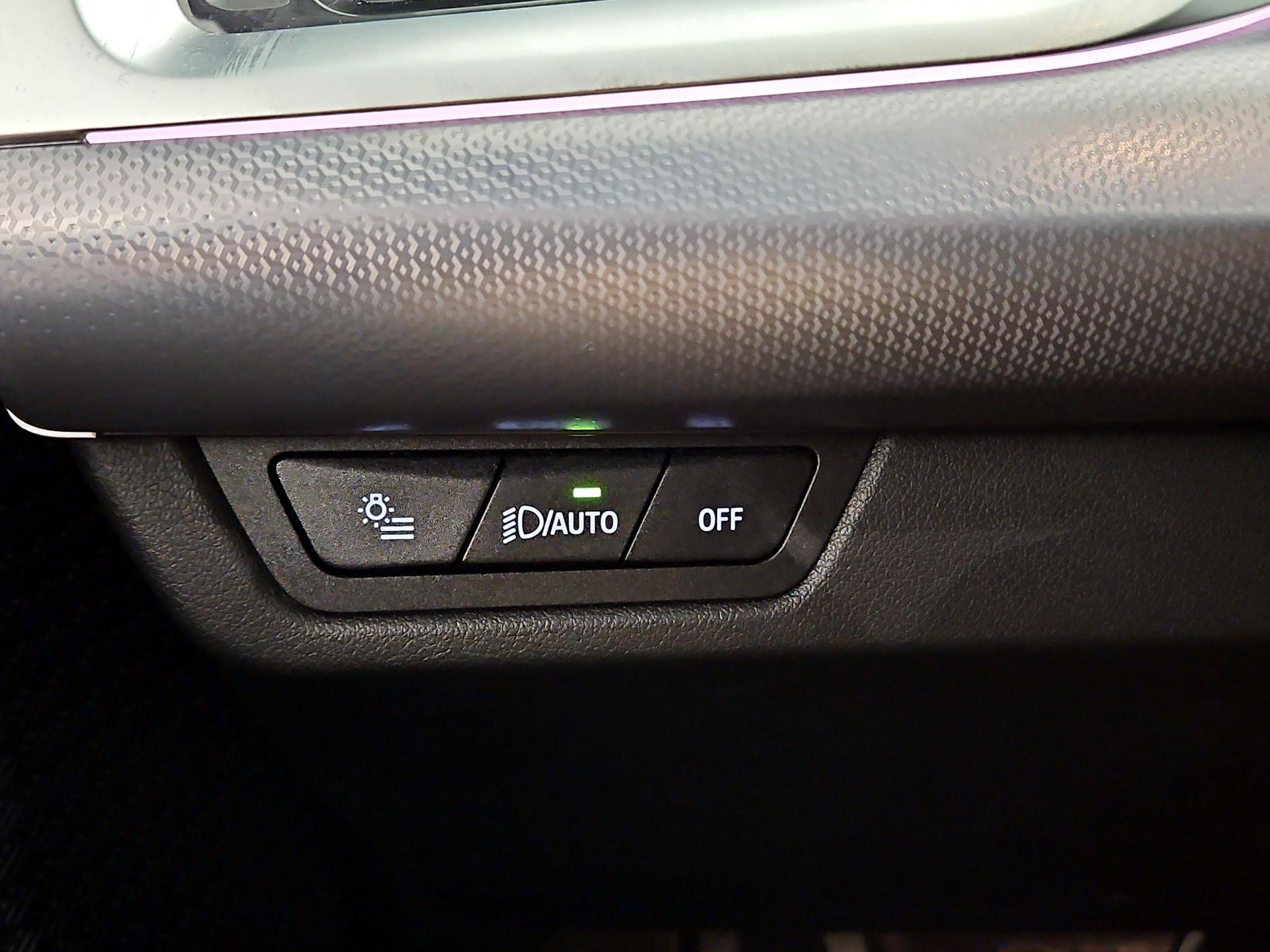 Thumbnail: 2025 BMW X1 - 13