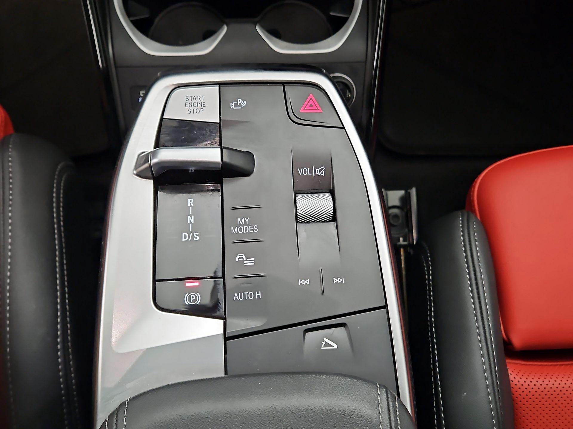 Thumbnail: 2025 BMW X1 - 17