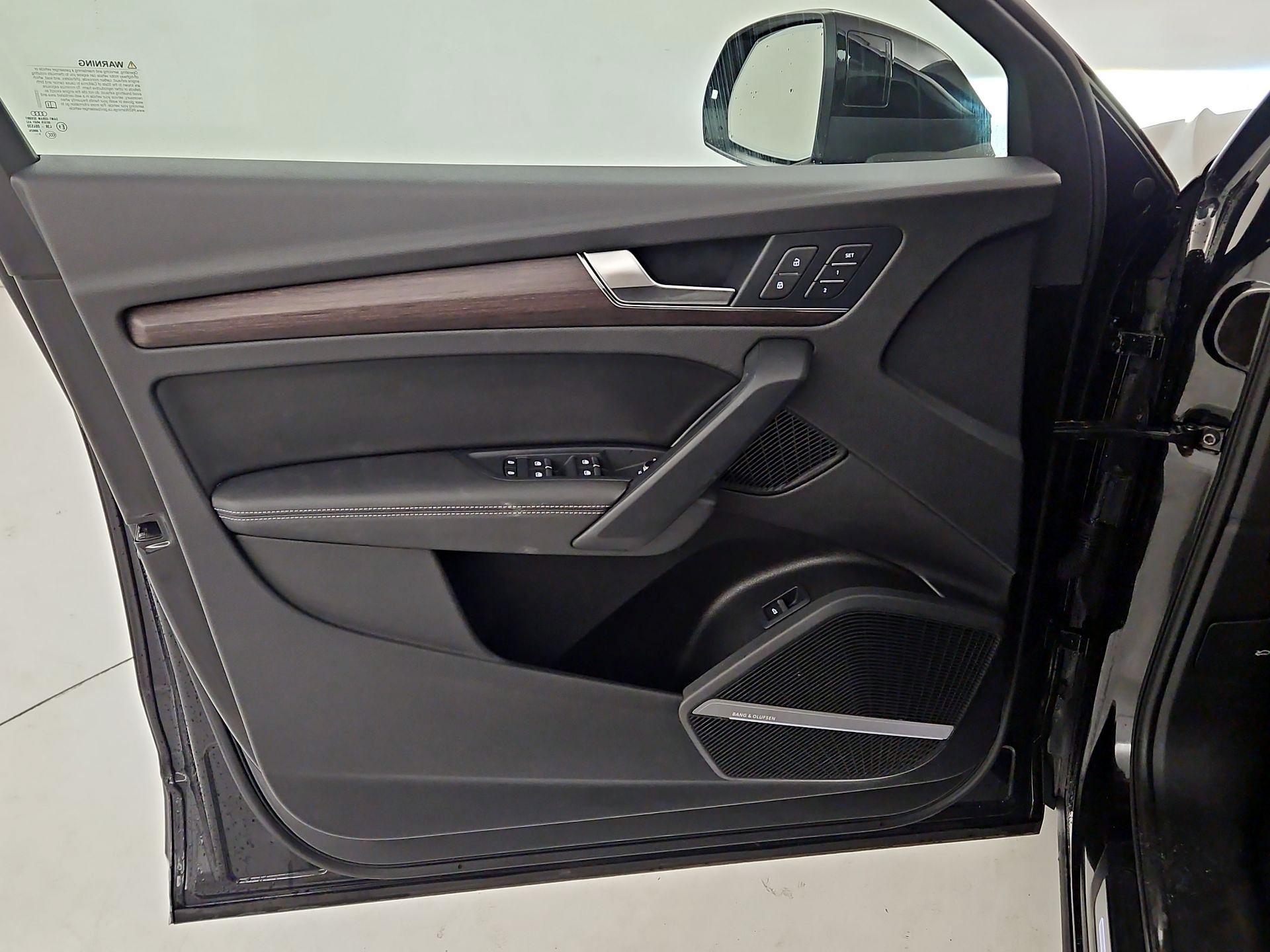 Thumbnail: 2022 Audi Q5 - 12