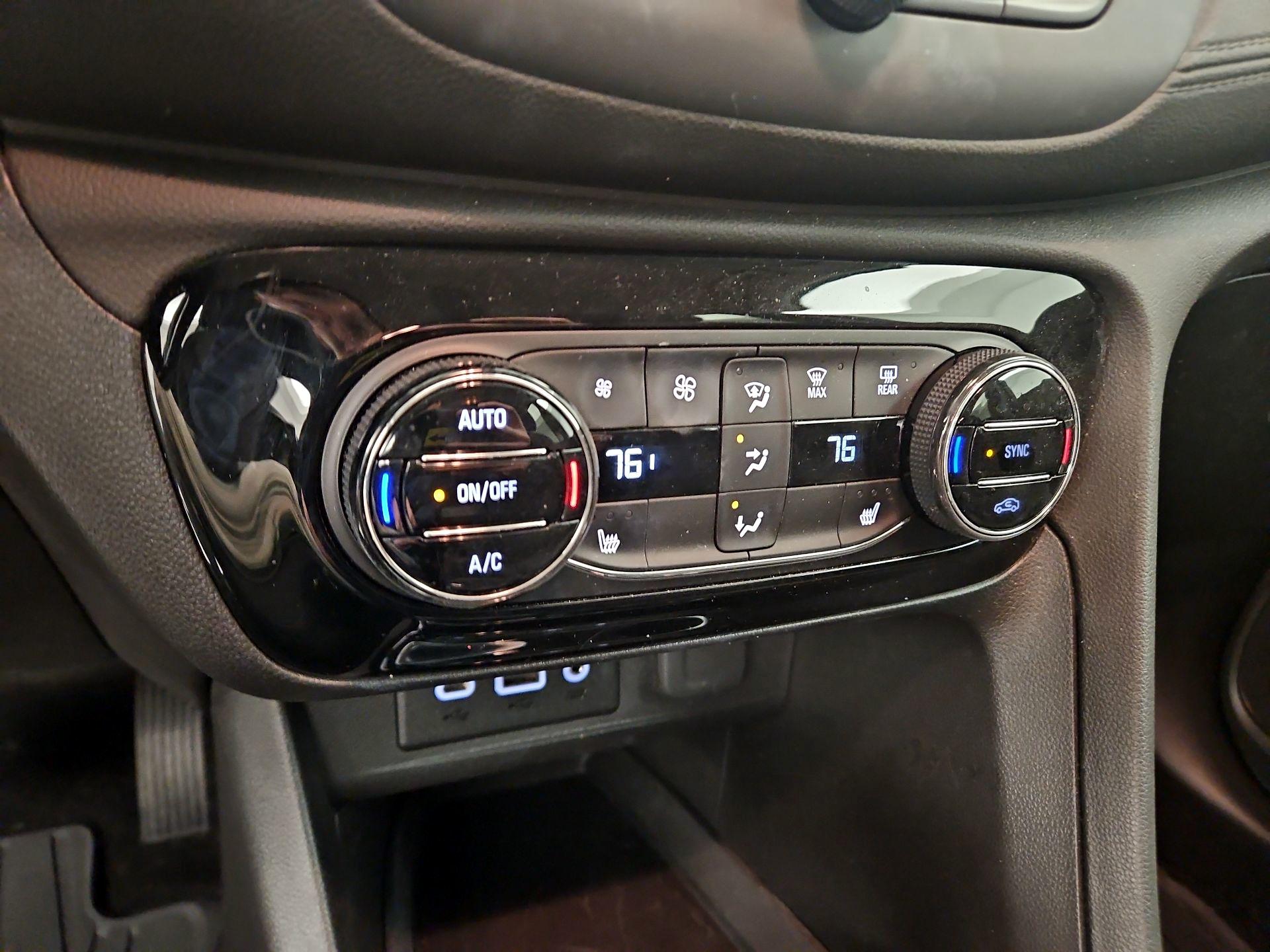 Thumbnail: 2020 Buick Encore GX - 16