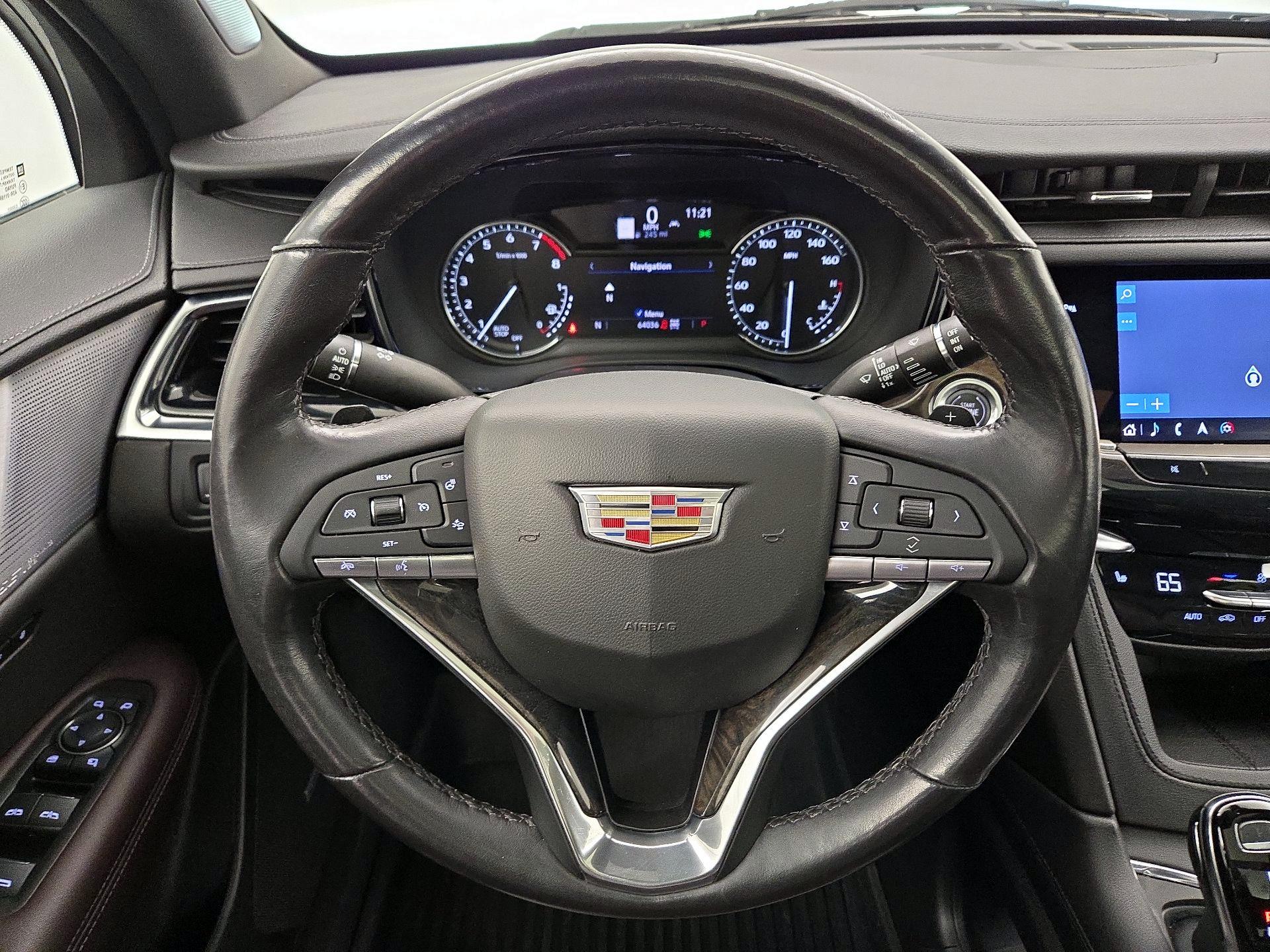 Thumbnail: 2022 Cadillac XT6 - 10