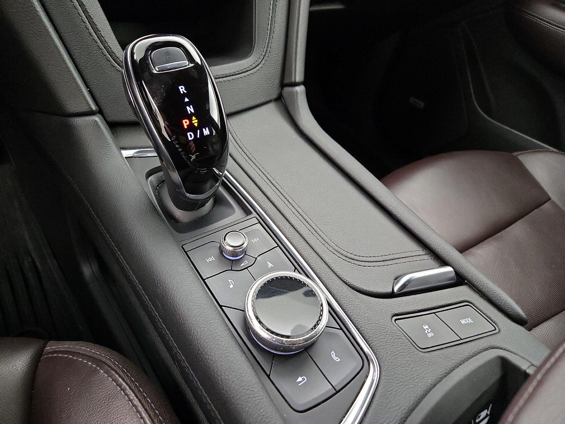 Thumbnail: 2022 Cadillac XT6 - 18