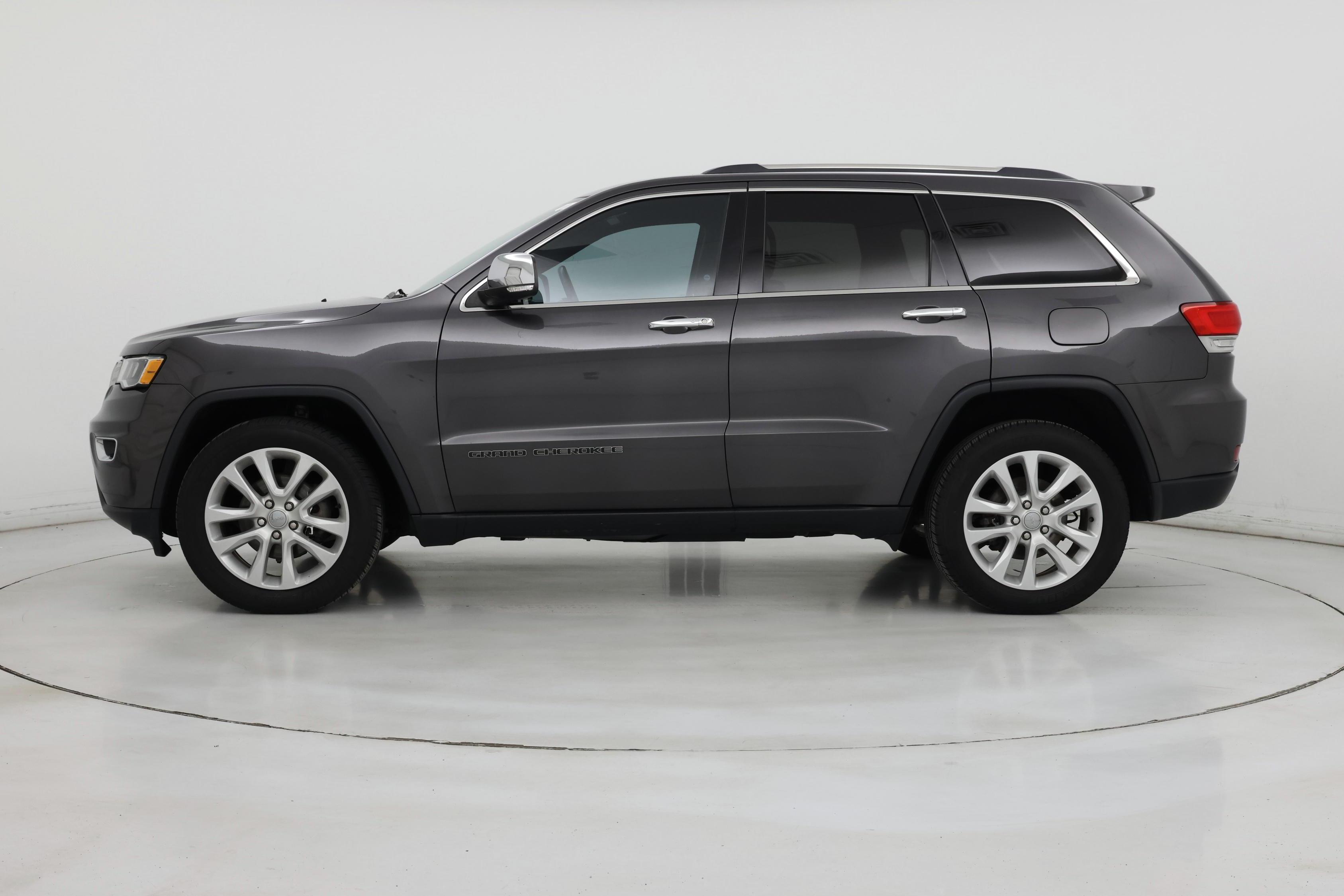 Thumbnail: 2017 Jeep Grand Cherokee - 3