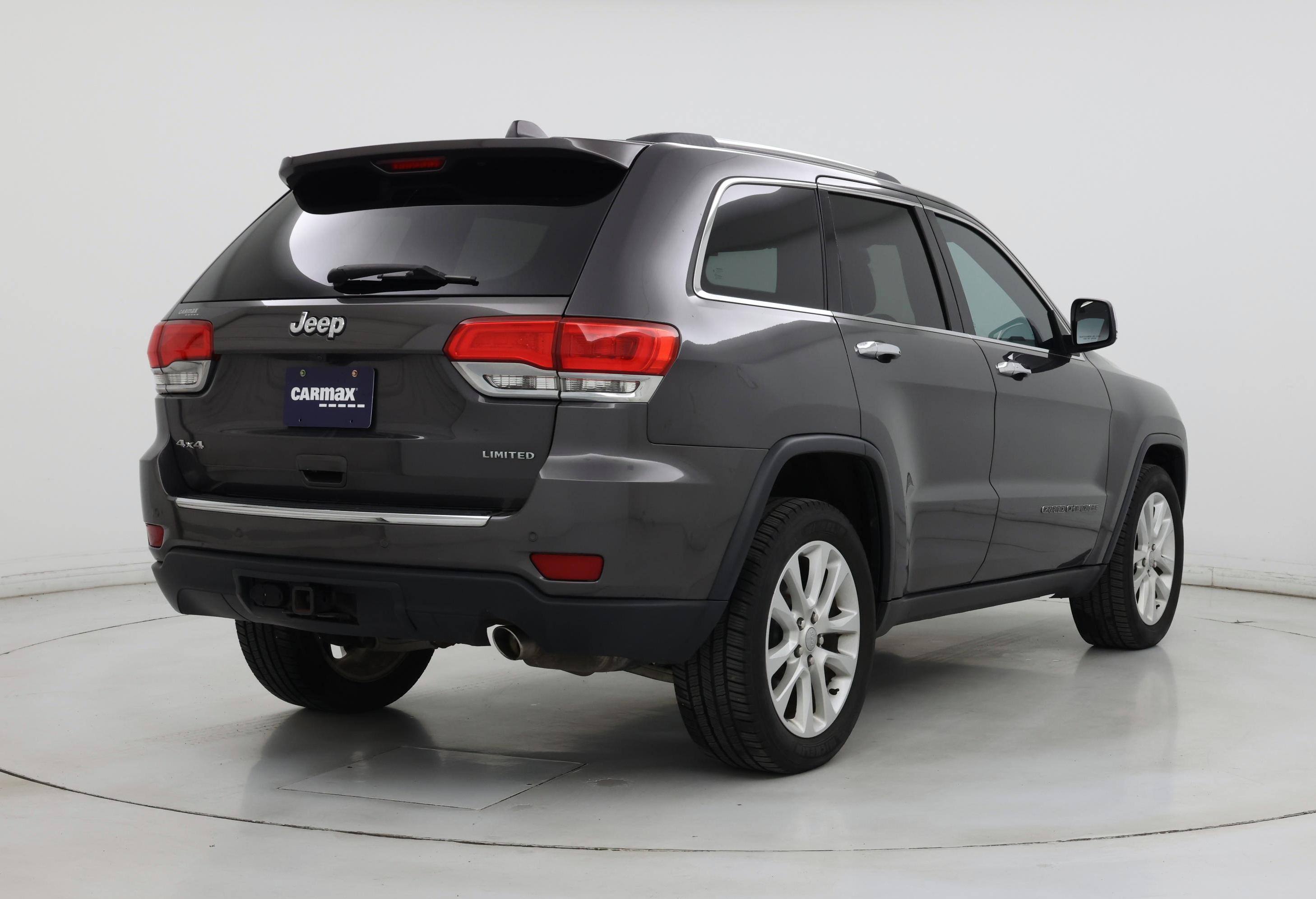 Thumbnail: 2017 Jeep Grand Cherokee - 8