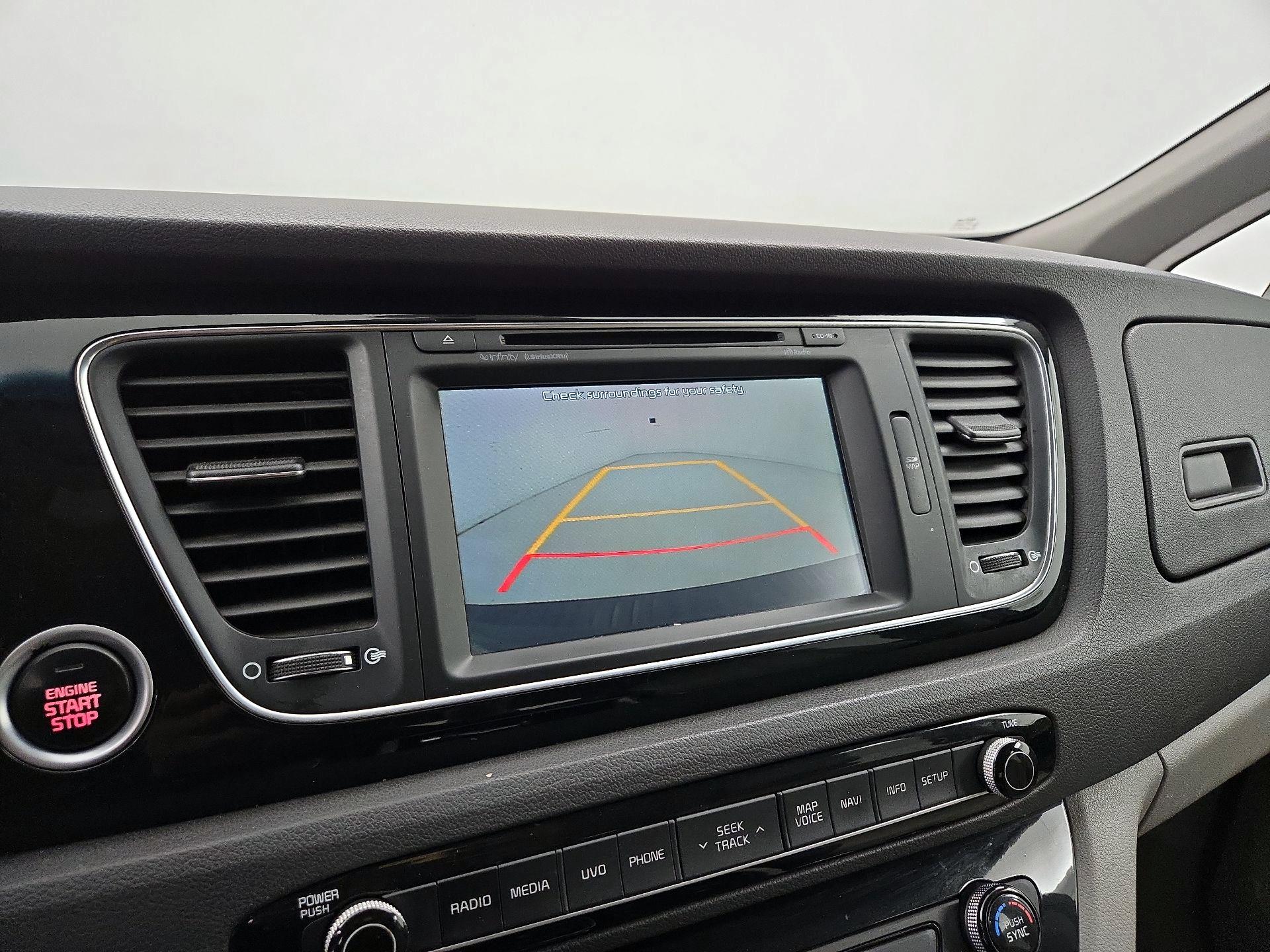 Thumbnail: 2015 Kia Sedona - 15