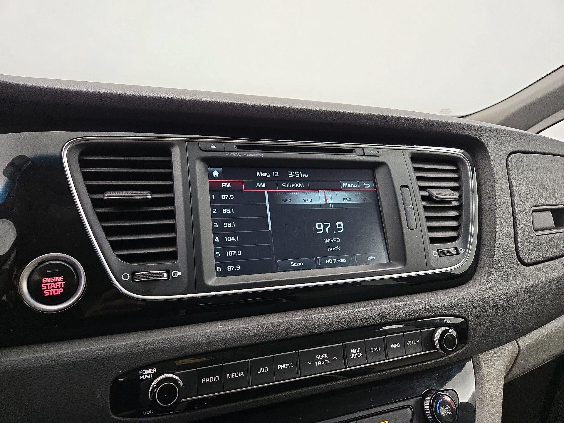 Thumbnail: 2015 Kia Sedona - 16