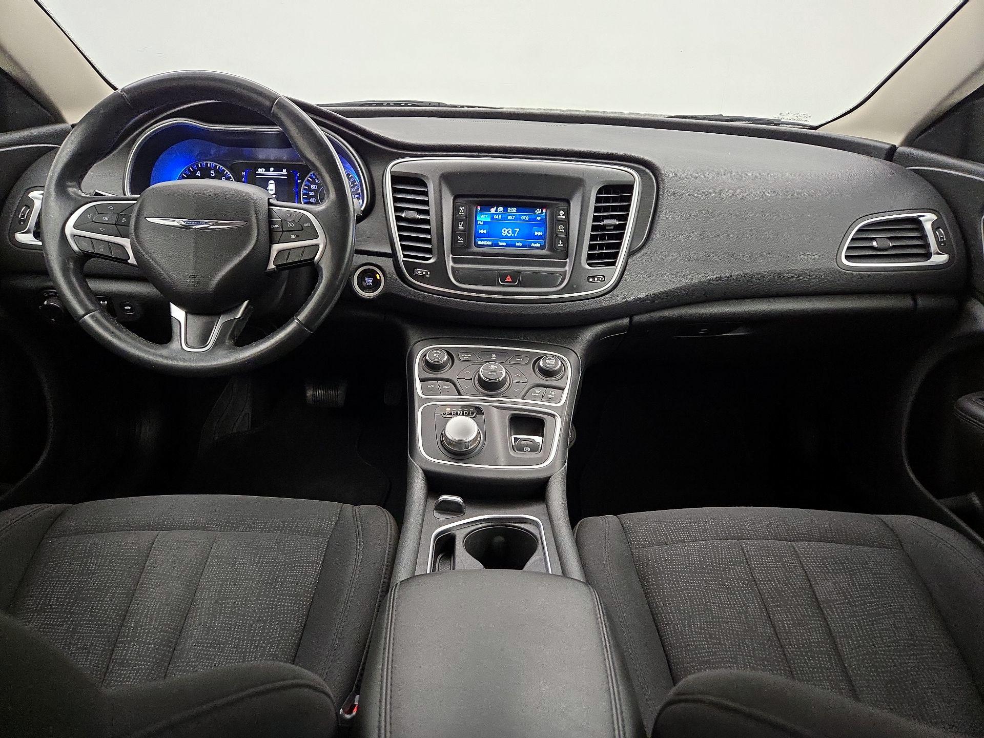 Thumbnail: 2015 Chrysler 200 - 9