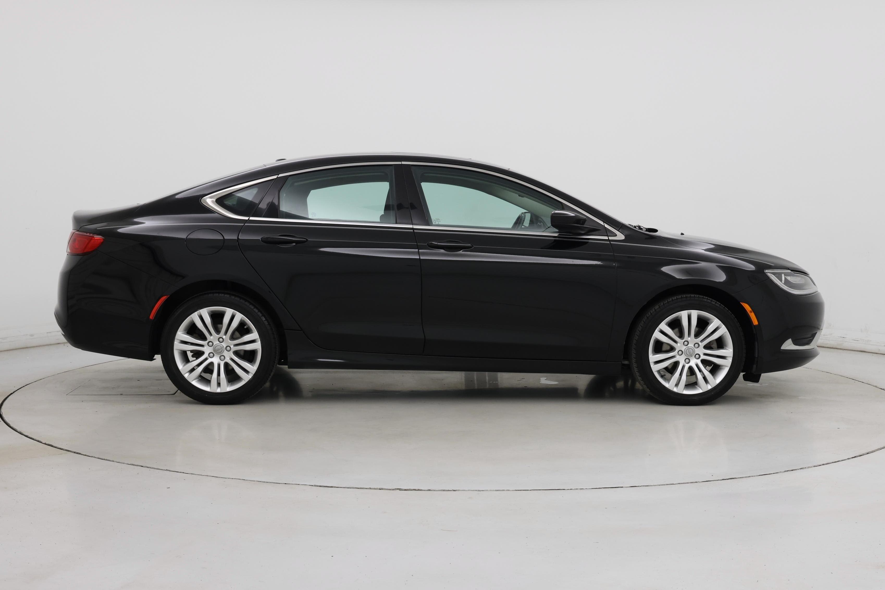 Thumbnail: 2015 Chrysler 200 - 7