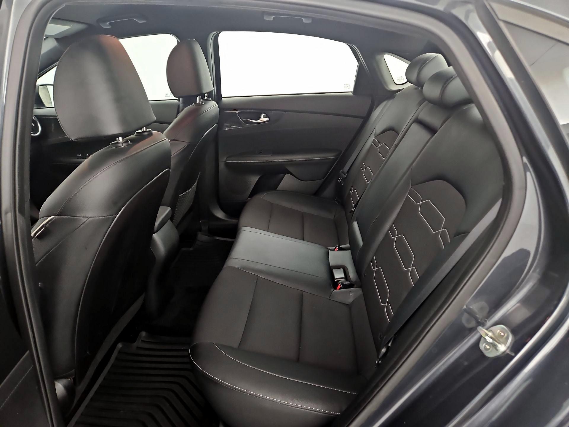 Thumbnail: 2020 Kia Forte - 19