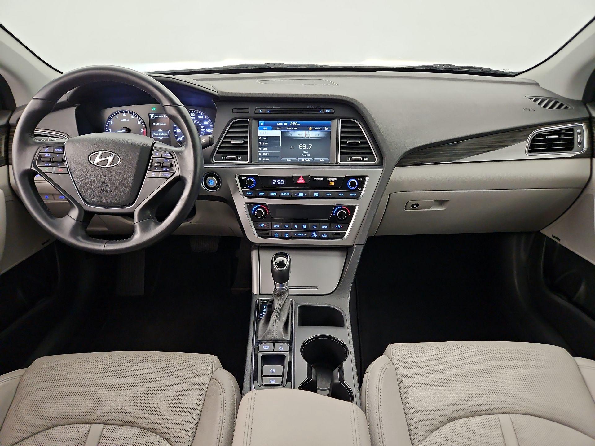 Thumbnail: 2017 Hyundai Sonata - 9