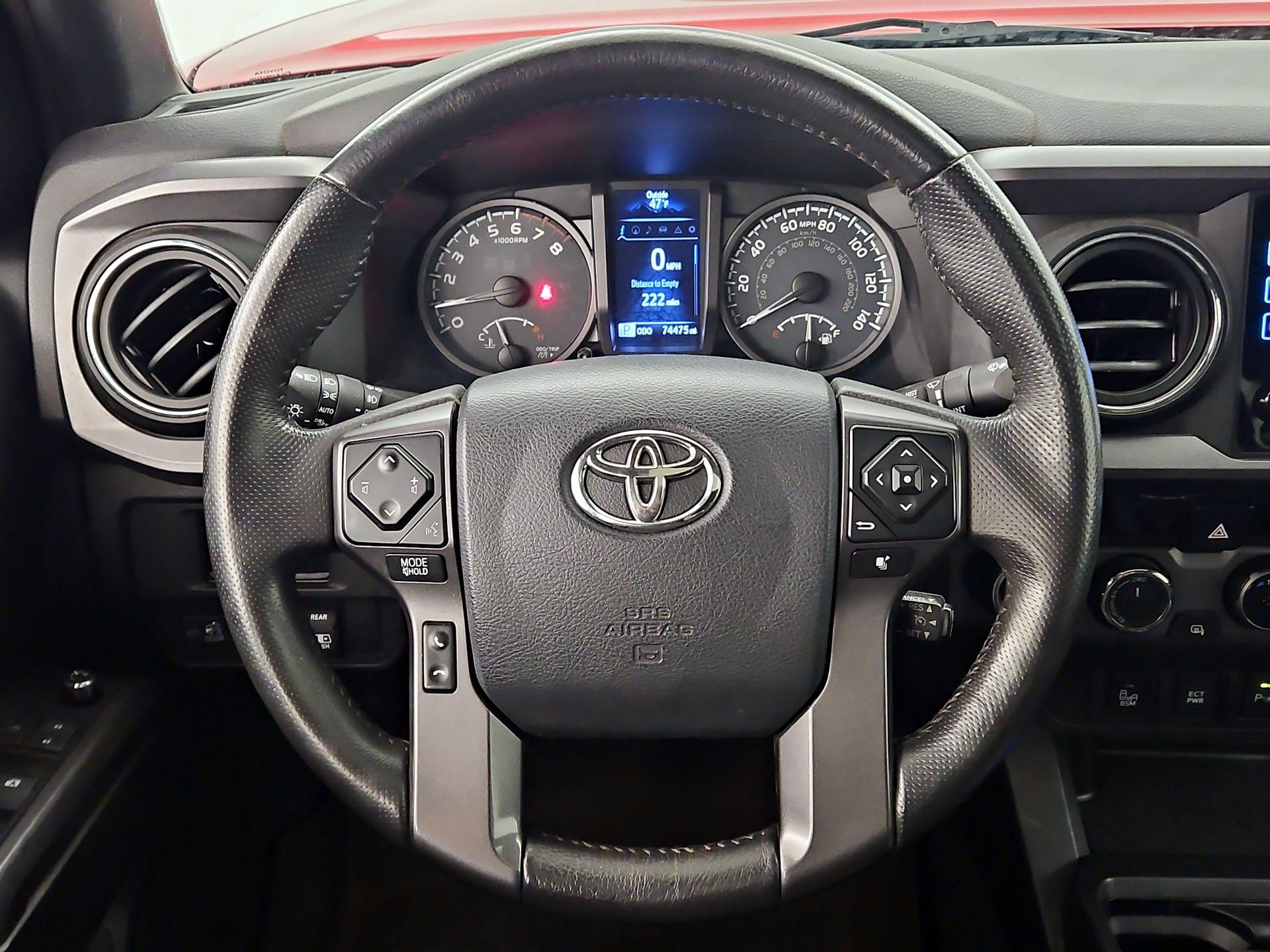 Thumbnail: 2017 Toyota Tacoma - 10