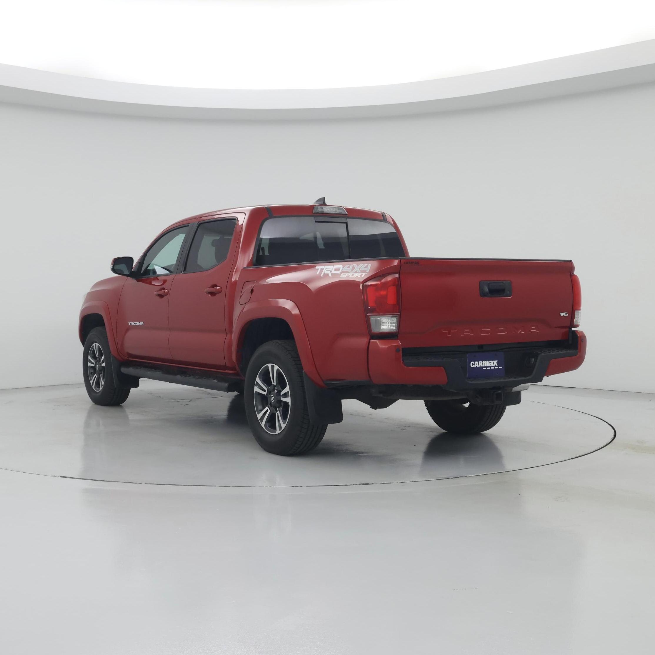 Thumbnail: 2017 Toyota Tacoma - 2