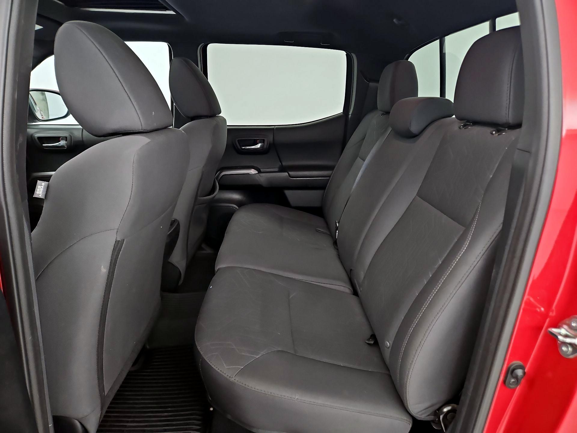 Thumbnail: 2017 Toyota Tacoma - 20