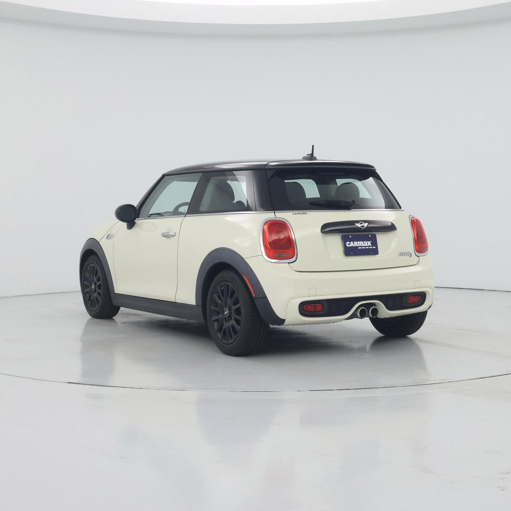Thumbnail: 2016 MINI Cooper Hardtop - 2