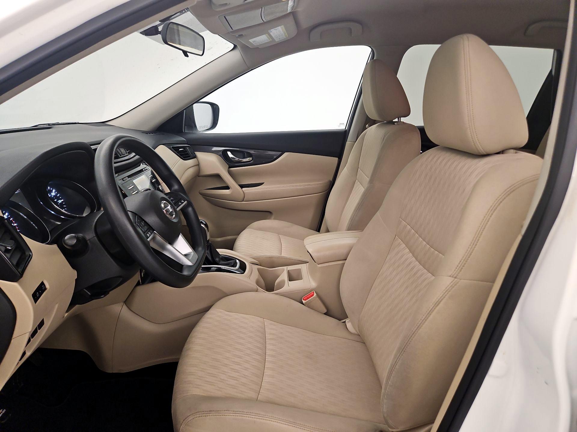 Thumbnail: 2017 Nissan Rogue - 11