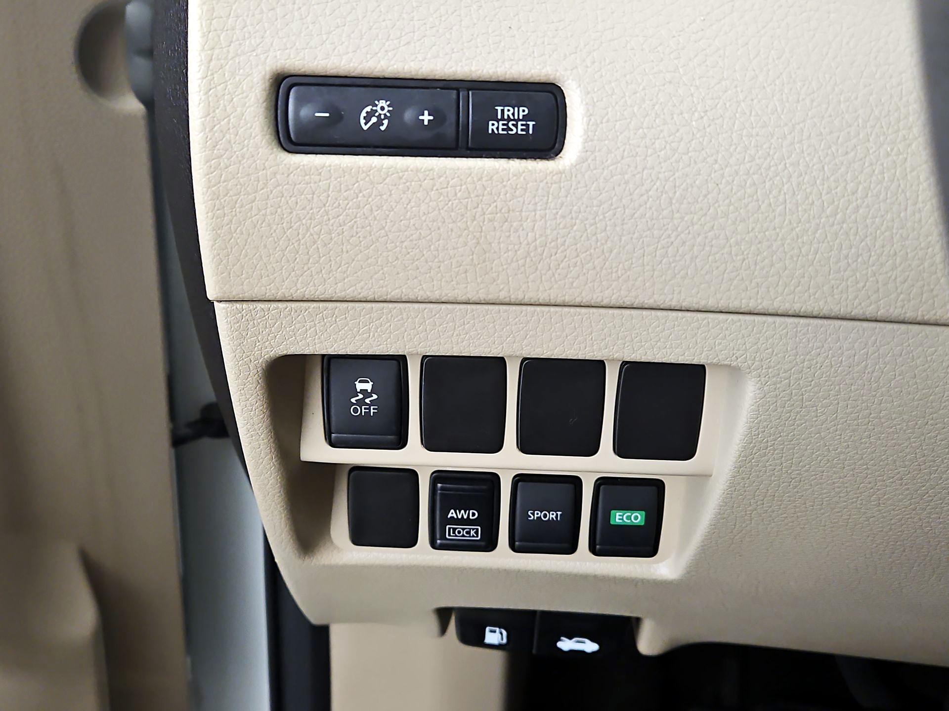 Thumbnail: 2017 Nissan Rogue - 13