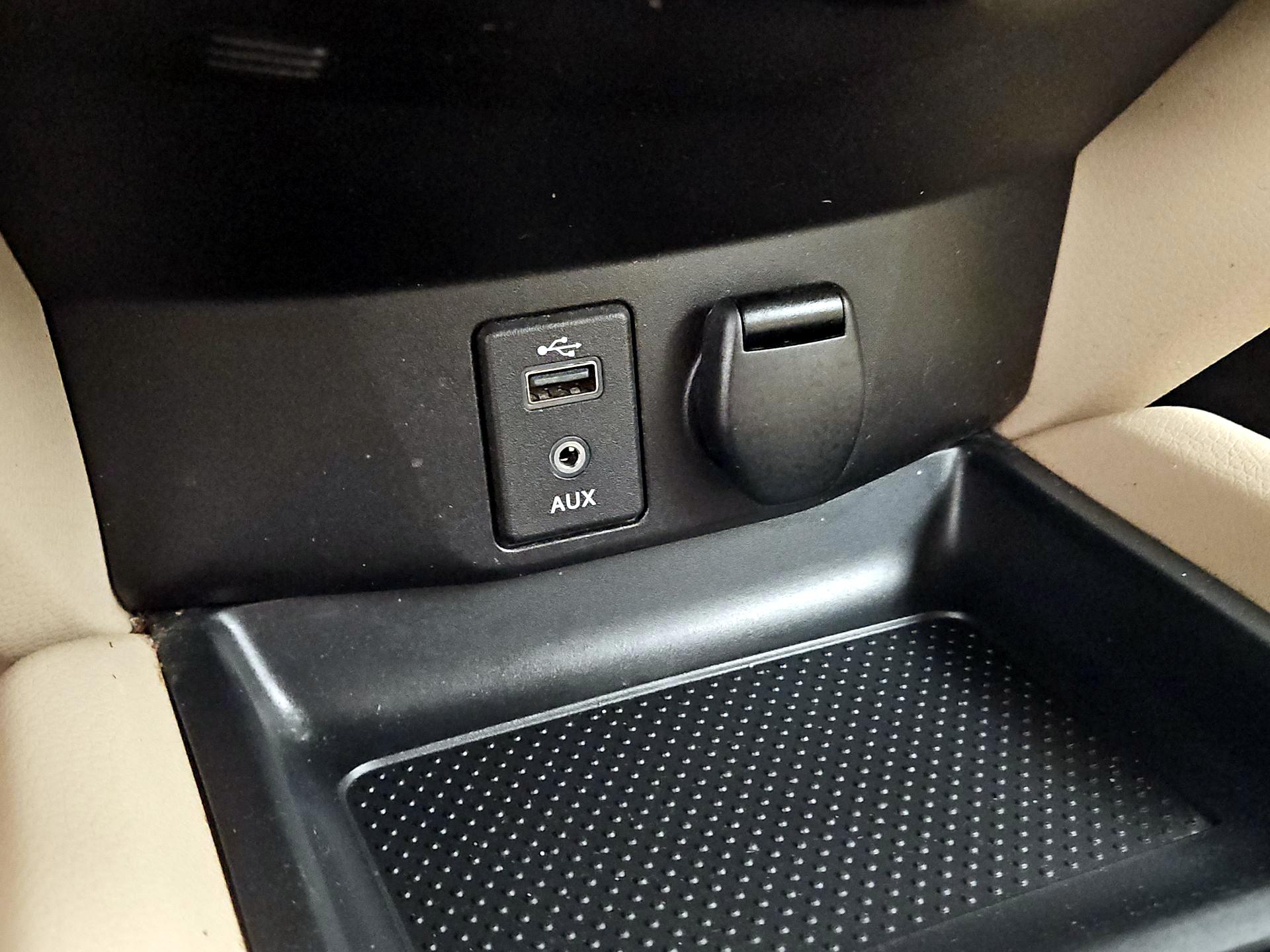 Thumbnail: 2017 Nissan Rogue - 18