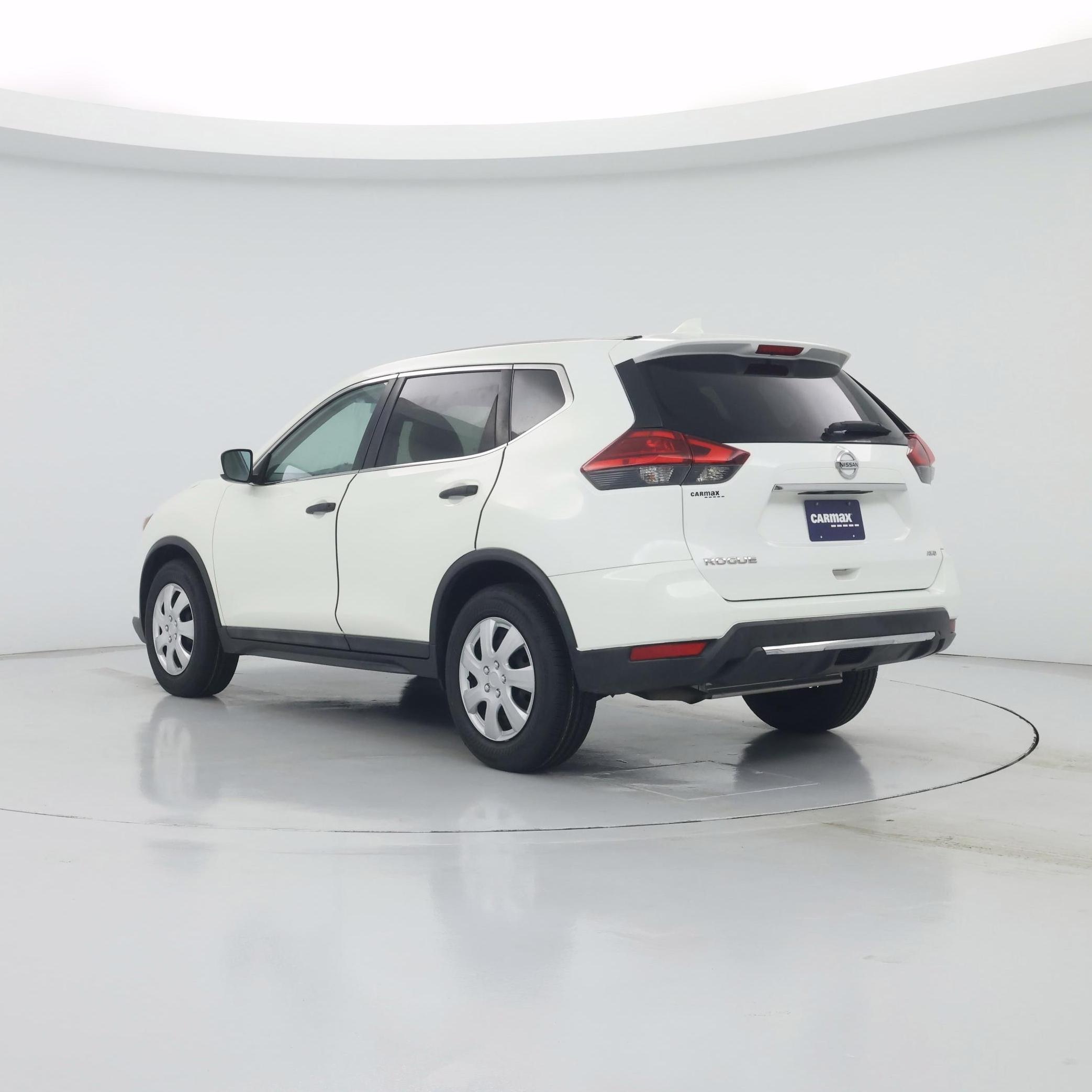 Thumbnail: 2017 Nissan Rogue - 2