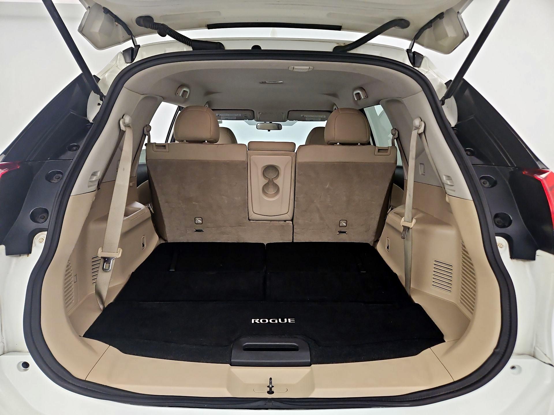 Thumbnail: 2017 Nissan Rogue - 20