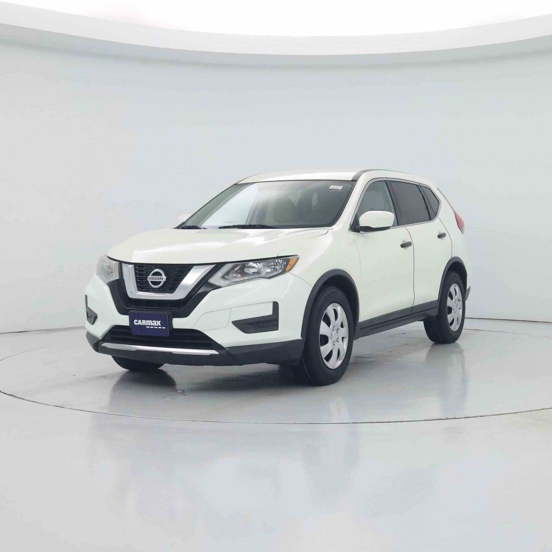 Thumbnail: 2017 Nissan Rogue - 4
