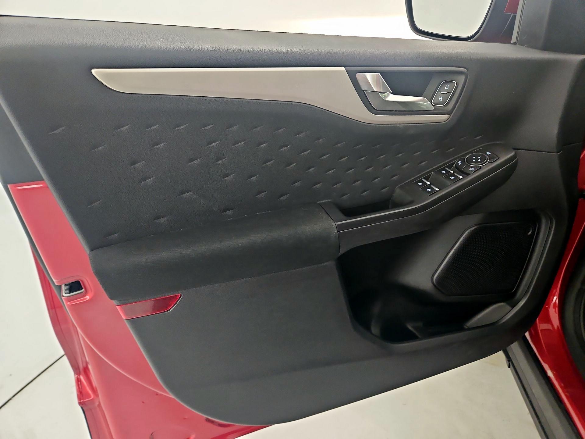 Thumbnail: 2020 Ford Escape - 12