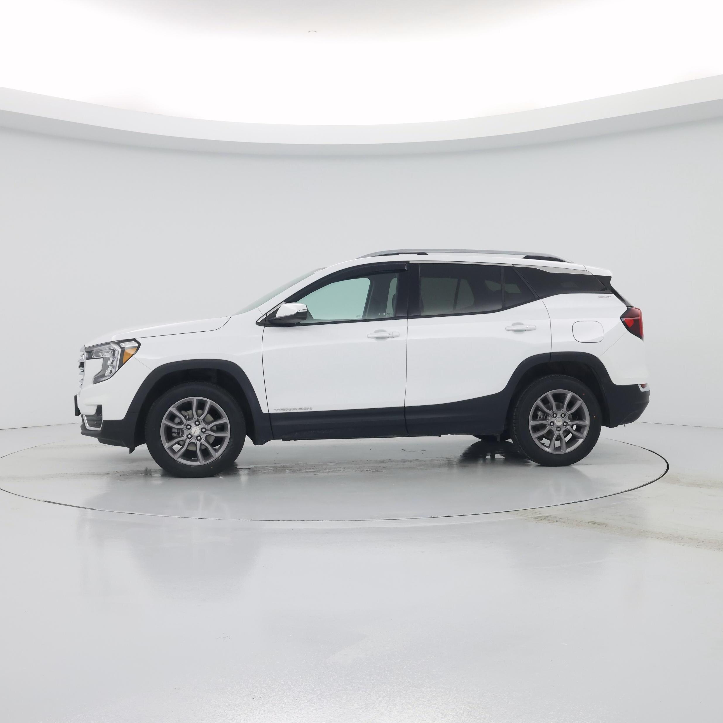 Thumbnail: 2024 GMC Terrain - 3