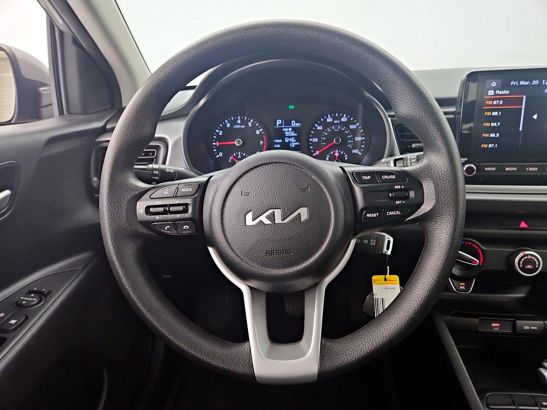 Thumbnail: 2023 Kia Rio - 10