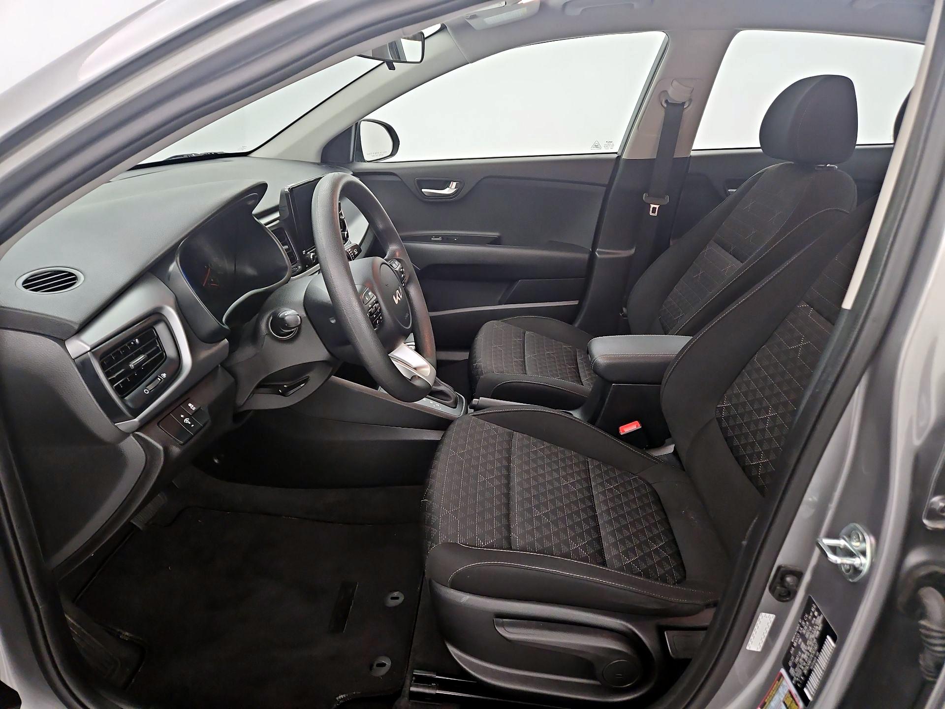 Thumbnail: 2023 Kia Rio - 11