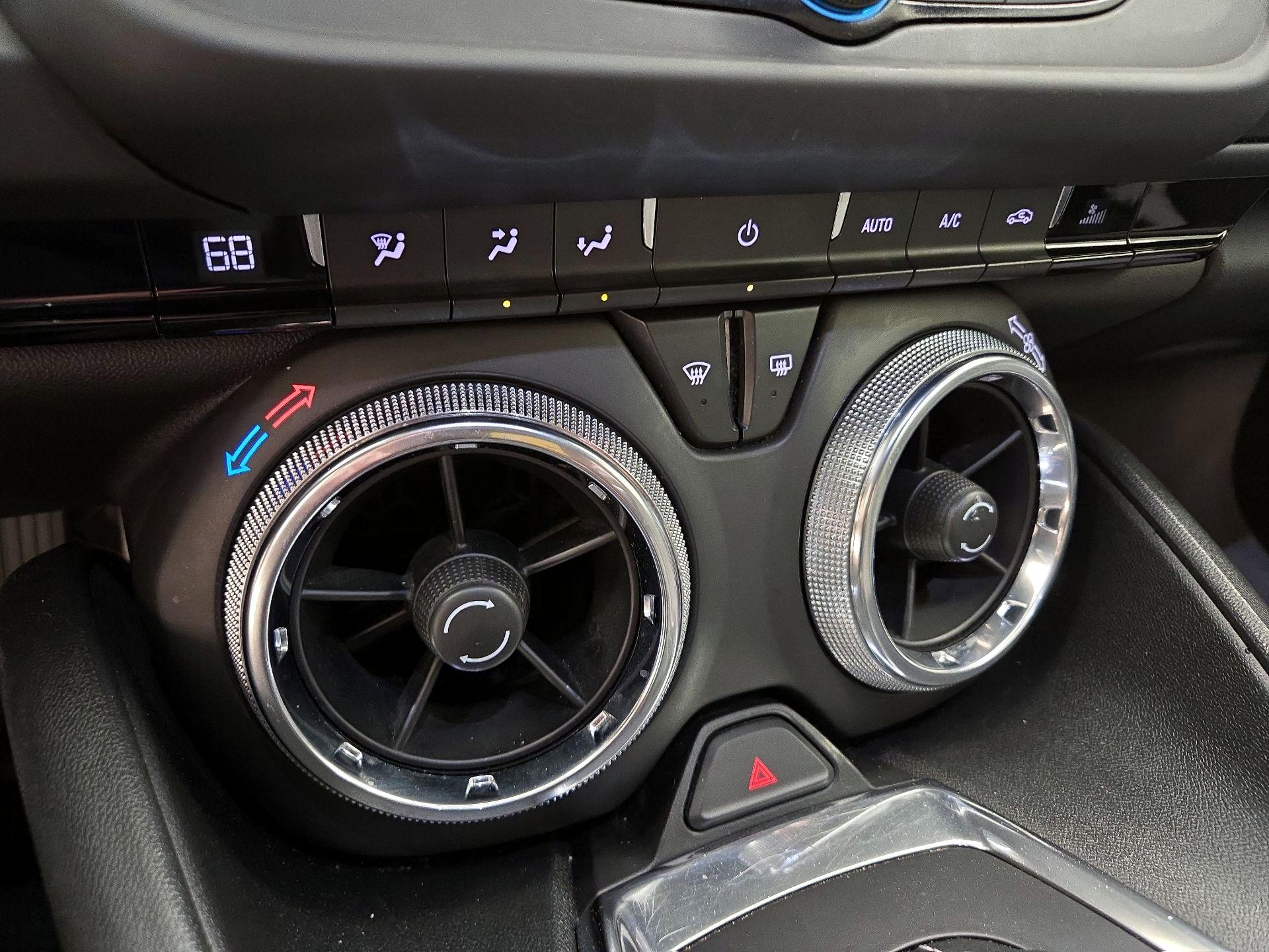 Thumbnail: 2020 Chevrolet Camaro - 16