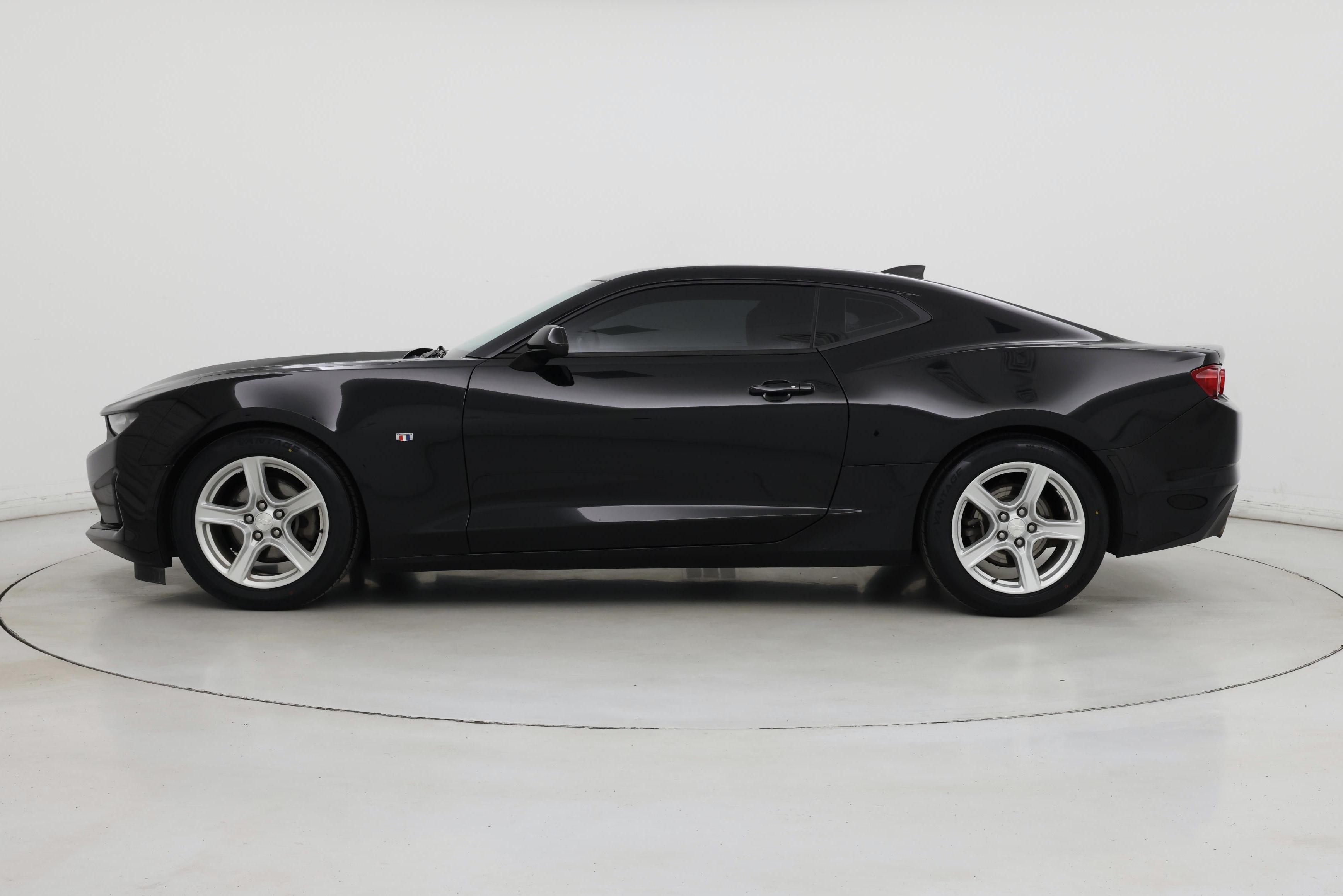 Thumbnail: 2020 Chevrolet Camaro - 3