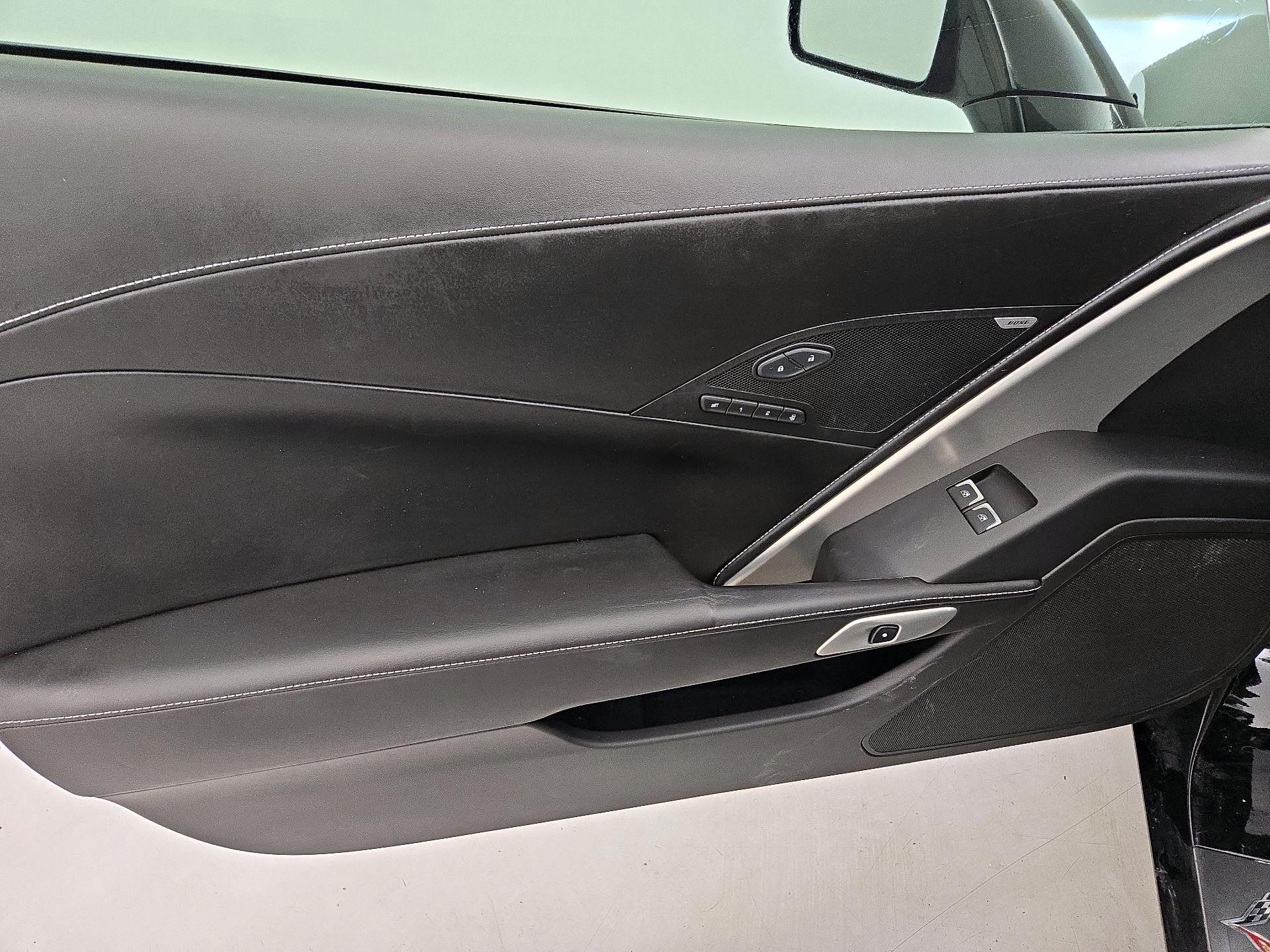 Thumbnail: 2015 Chevrolet Corvette - 12