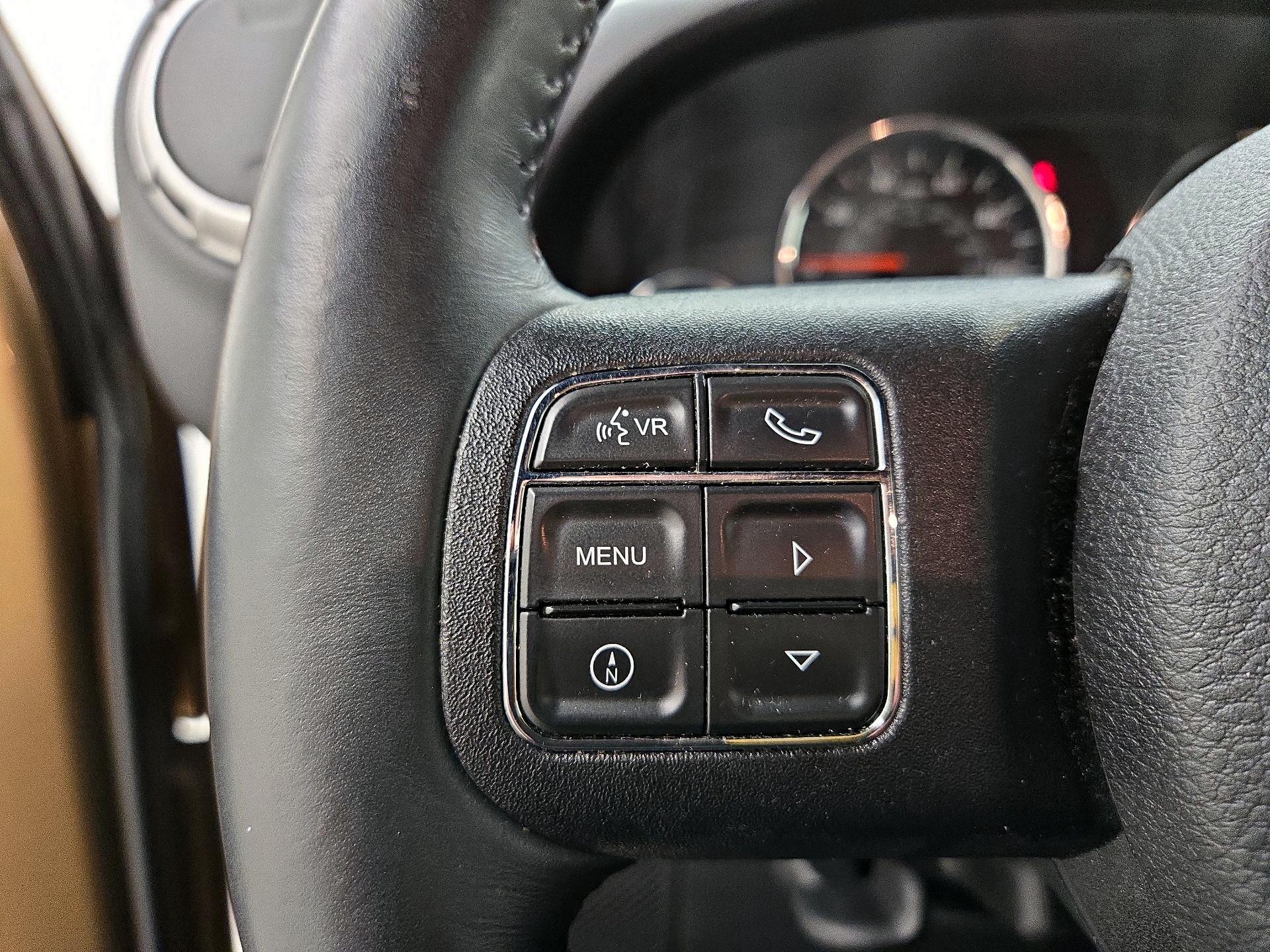Thumbnail: 2015 Jeep Wrangler - 13