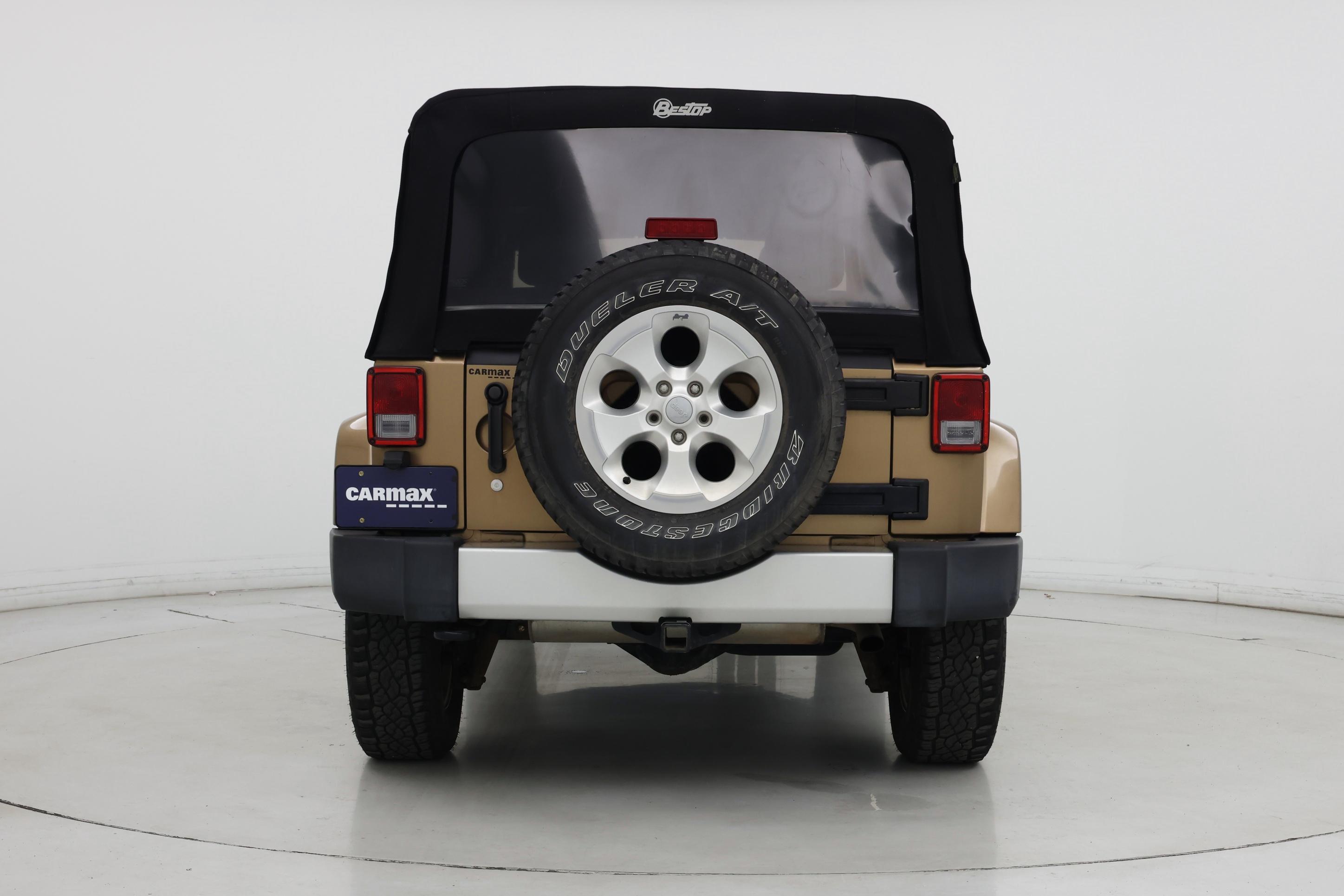 Thumbnail: 2015 Jeep Wrangler - 6