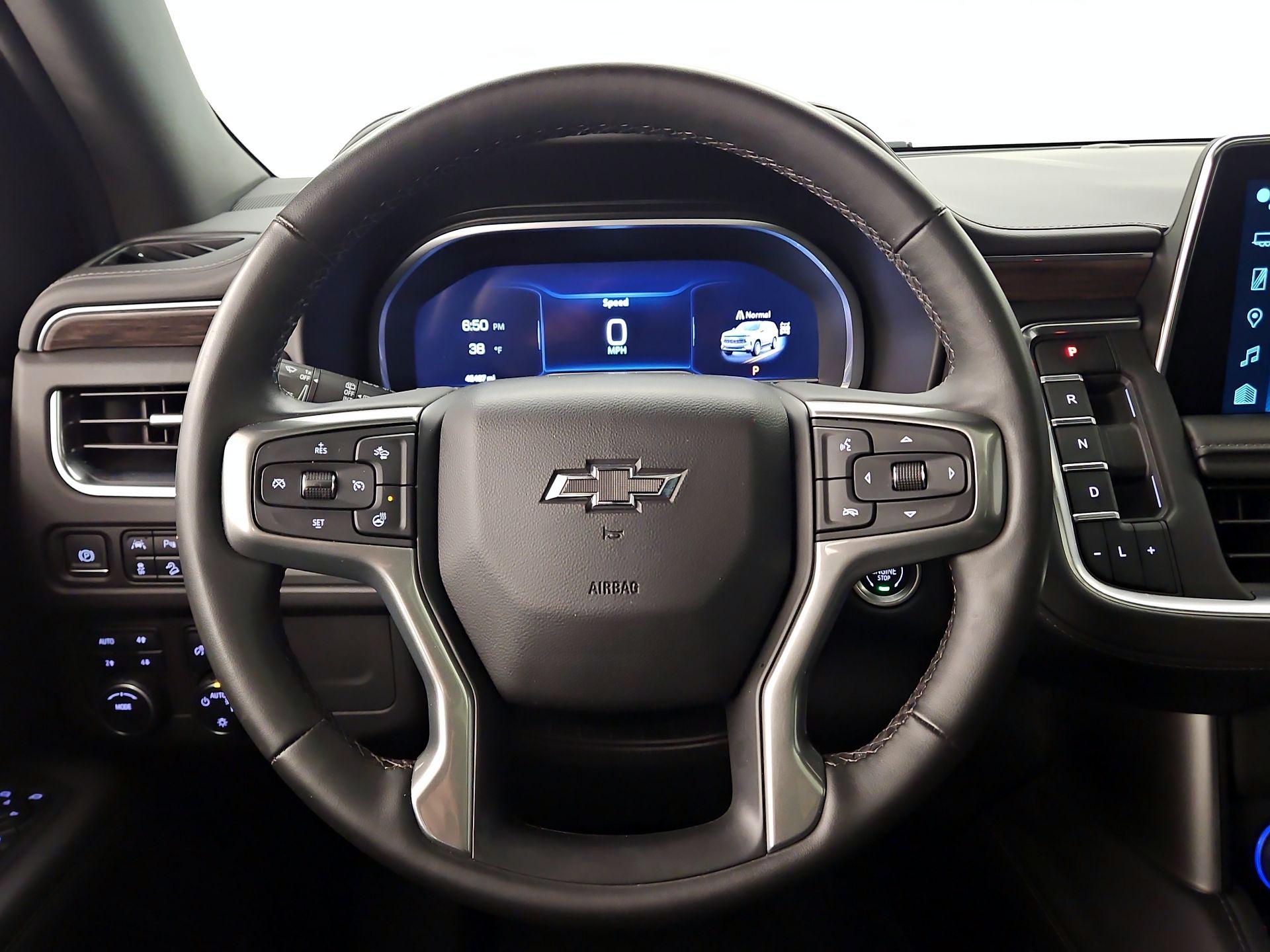 Thumbnail: 2023 Chevrolet Suburban - 10
