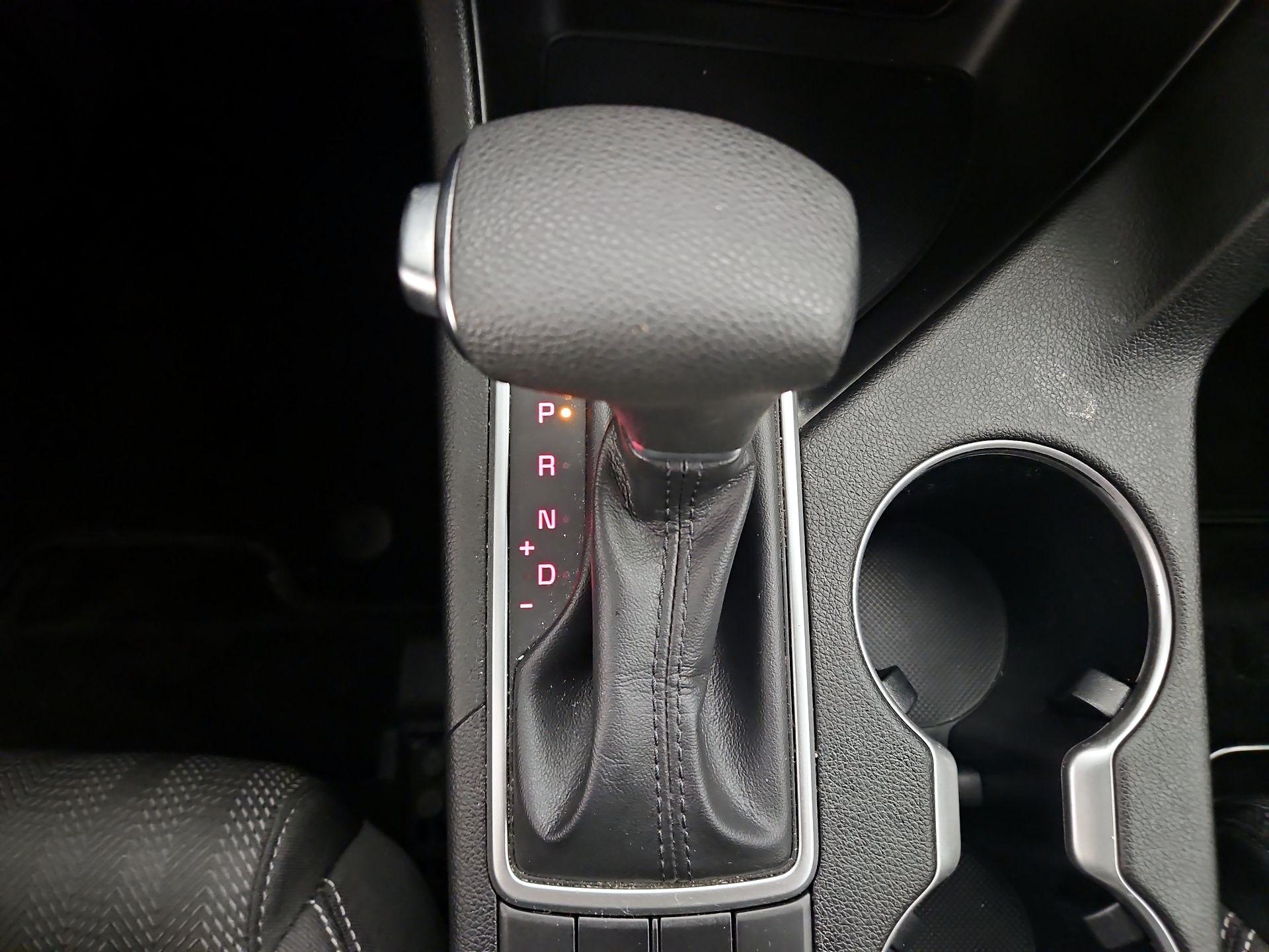 Thumbnail: 2022 Kia Sportage - 17