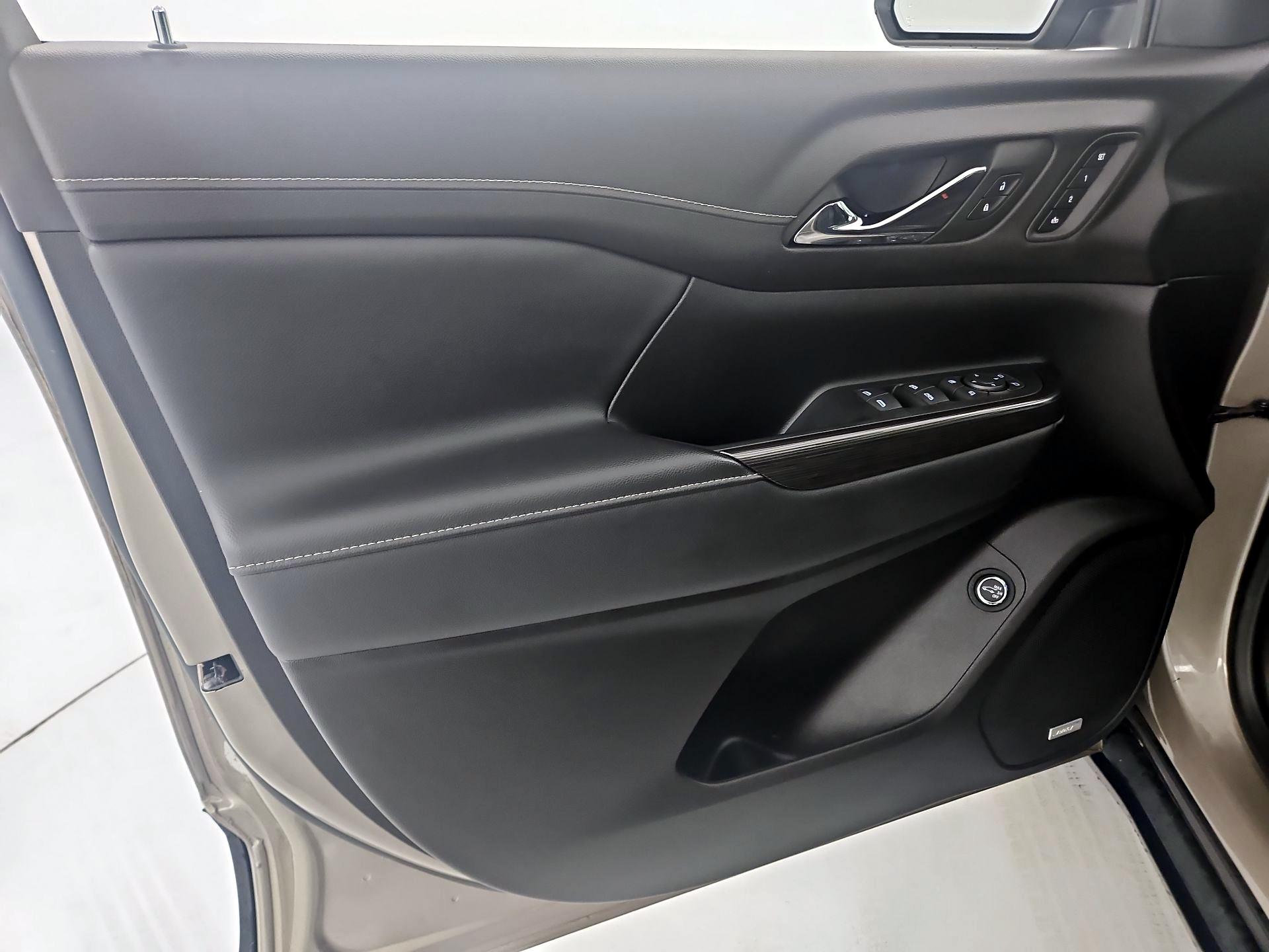Thumbnail: 2022 GMC Acadia - 12