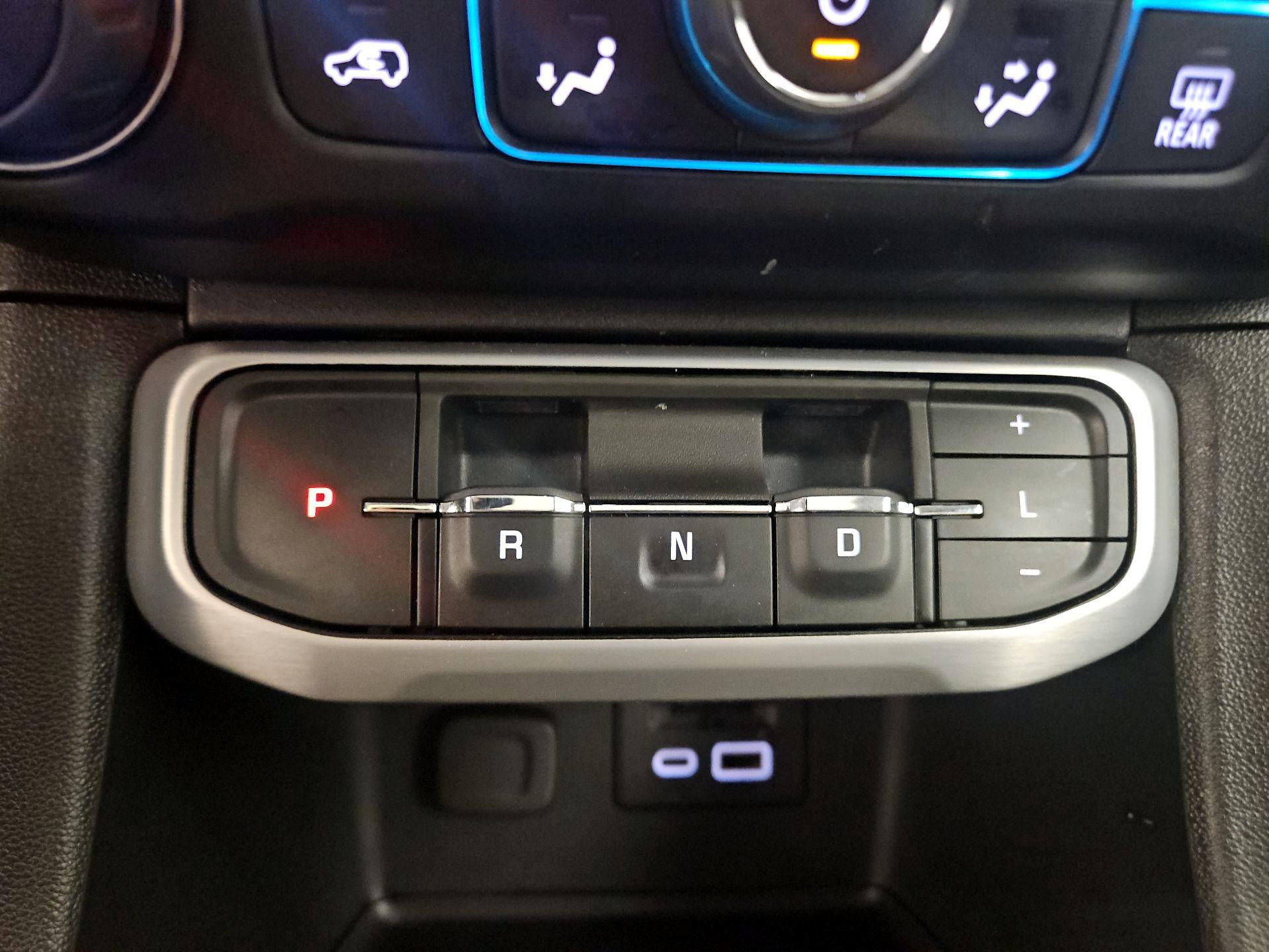 Thumbnail: 2022 GMC Acadia - 17