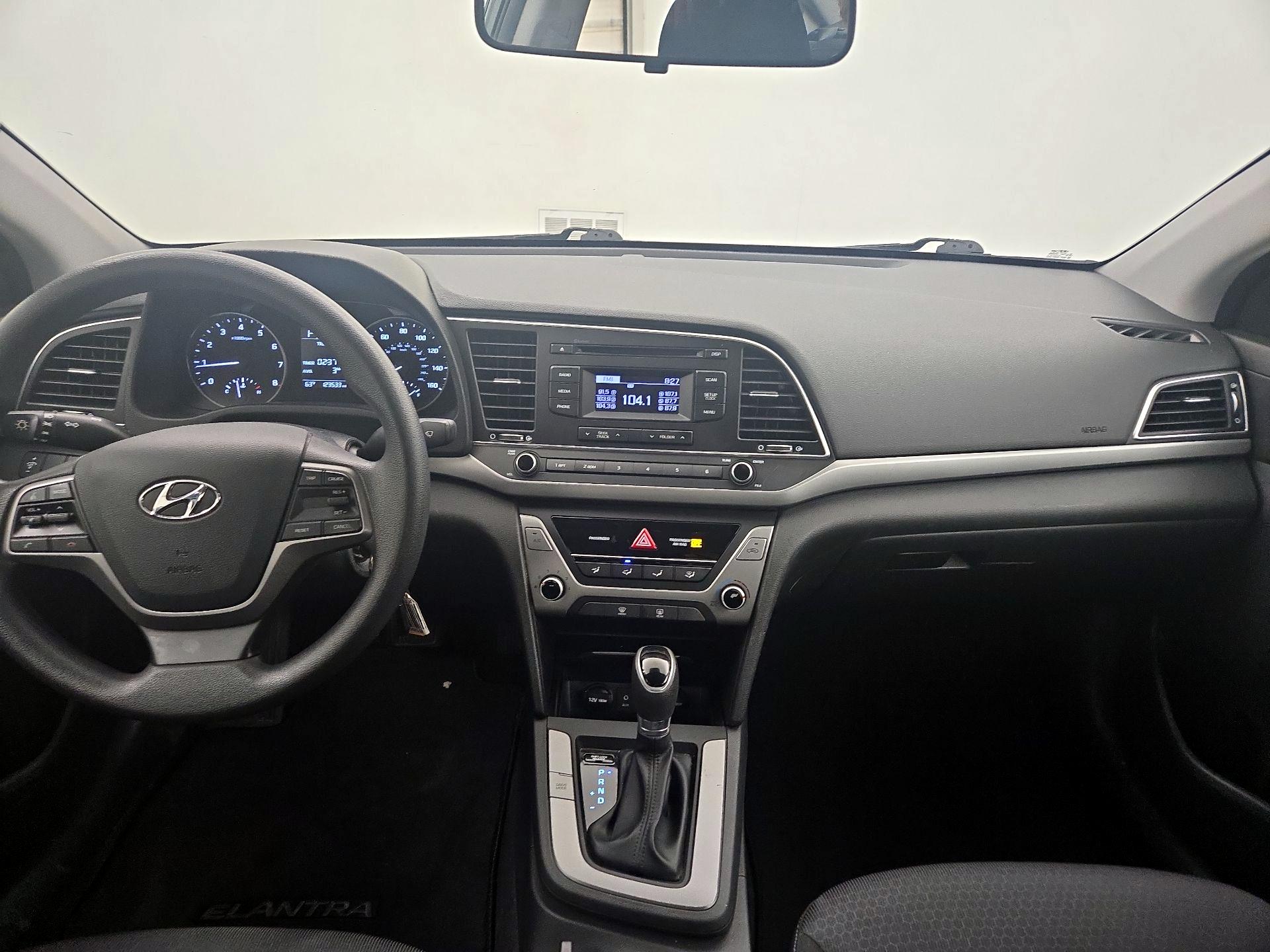 Thumbnail: 2018 Hyundai Elantra - 9