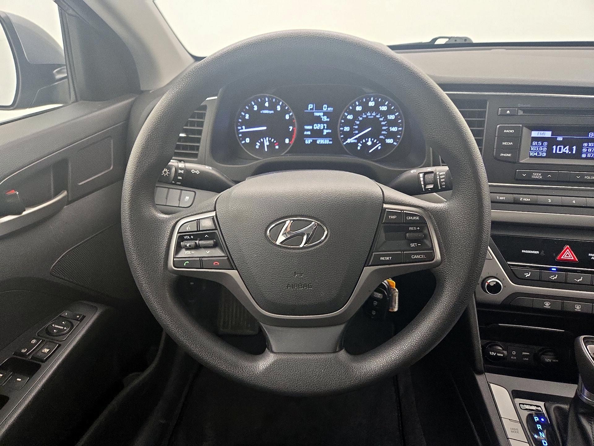 Thumbnail: 2018 Hyundai Elantra - 10