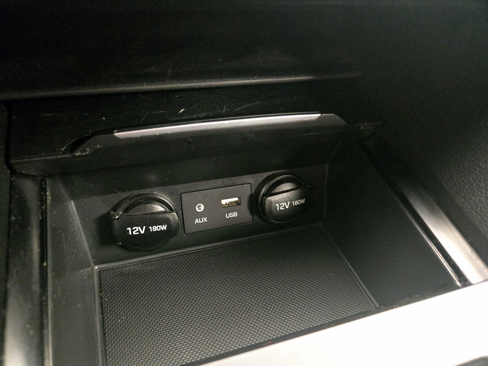 Thumbnail: 2018 Hyundai Elantra - 17