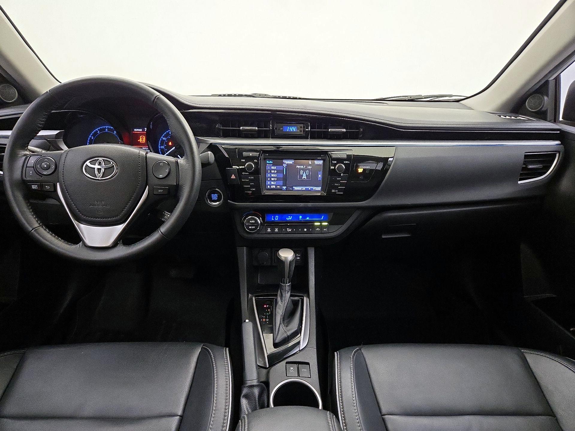 Thumbnail: 2015 Toyota Corolla - 9