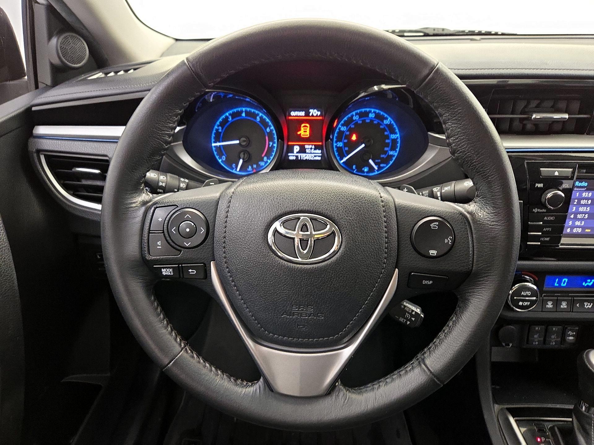 Thumbnail: 2015 Toyota Corolla - 10