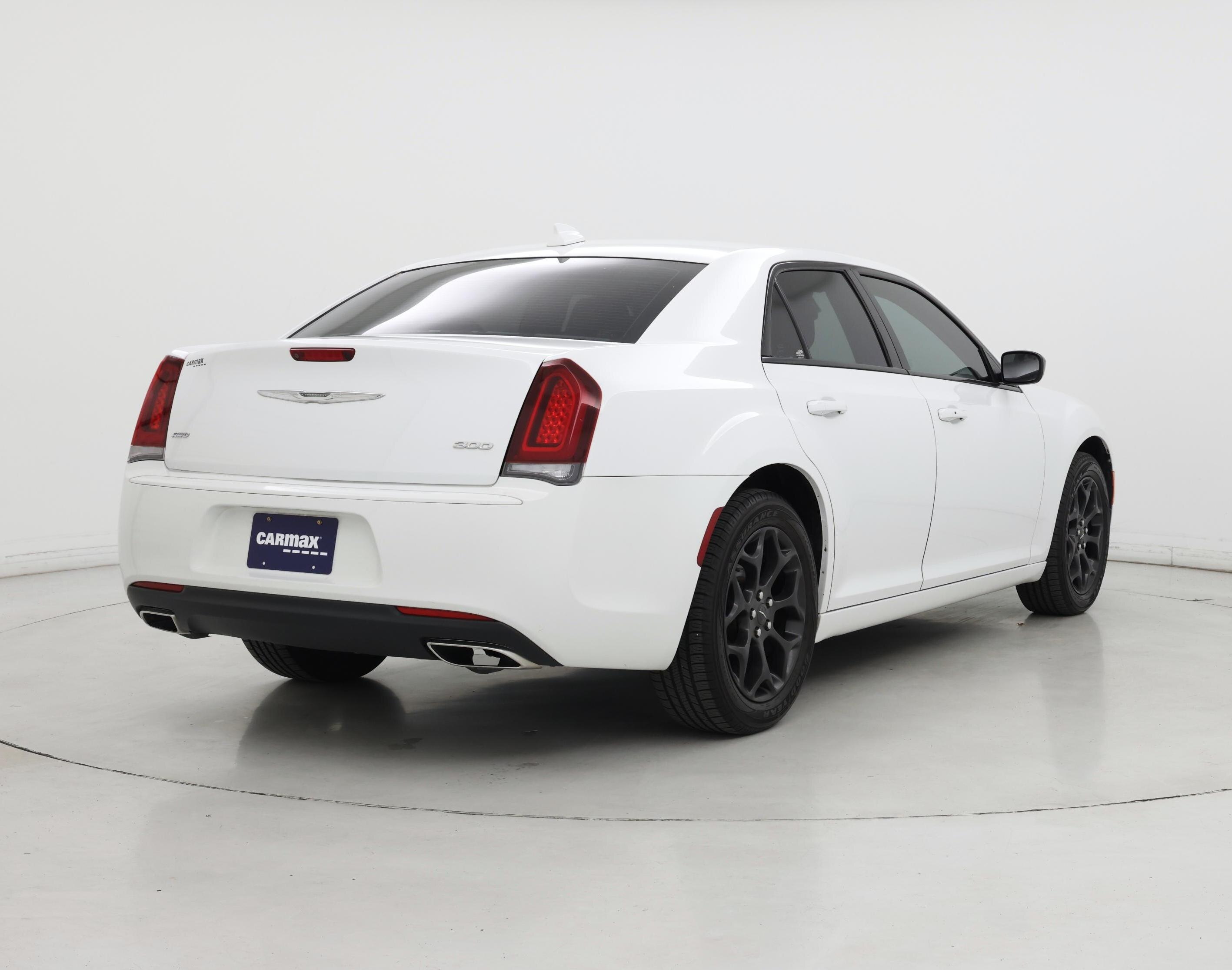 Thumbnail: 2019 Chrysler 300 - 8