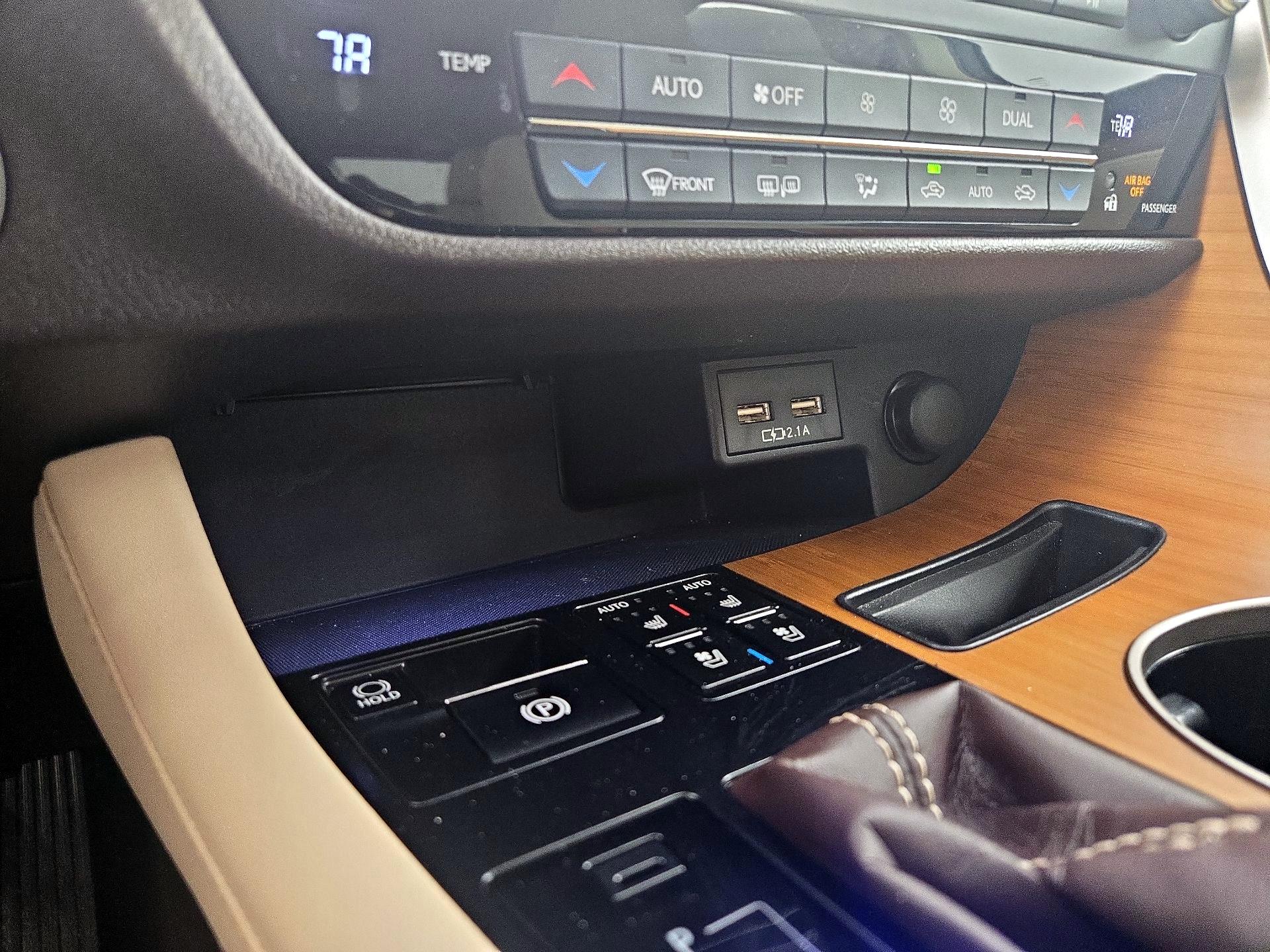 Thumbnail: 2020 Lexus RX - 19