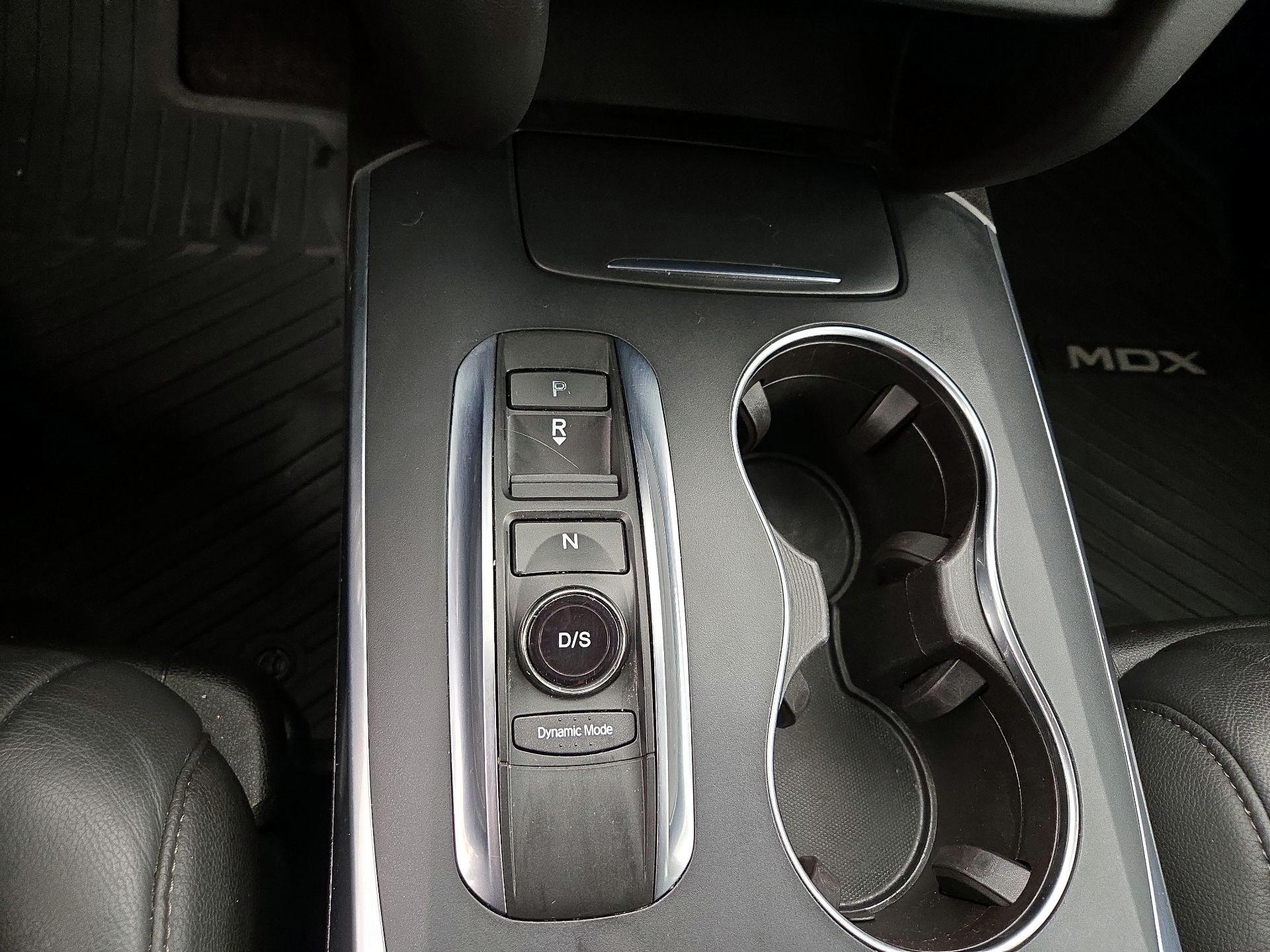 Thumbnail: 2017 Acura MDX - 18