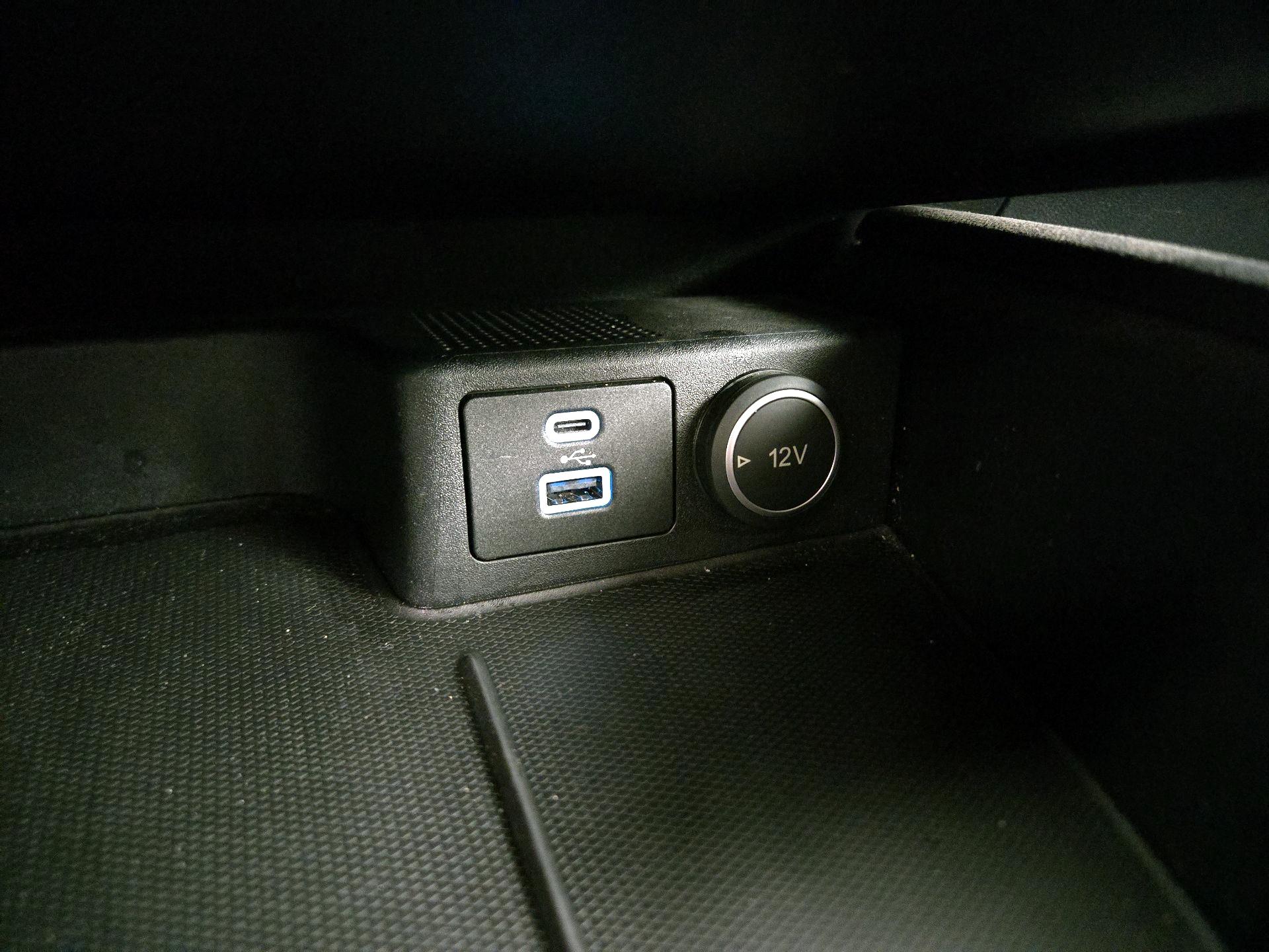 Thumbnail: 2020 Ford Escape - 19